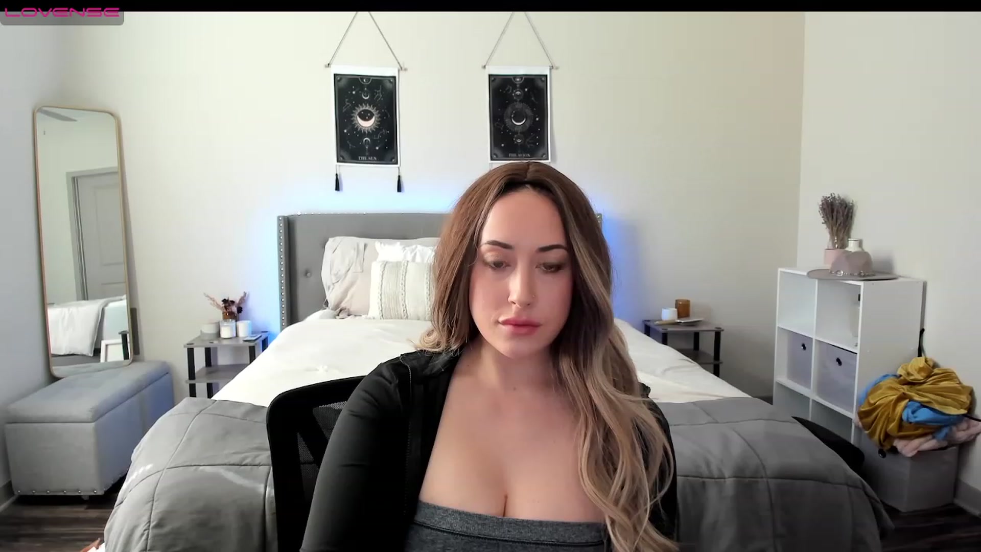 Gallery image thumbnail from EllaCakes's myfreecams stream on, 01/10/2023, 20:20 image 19 of 20