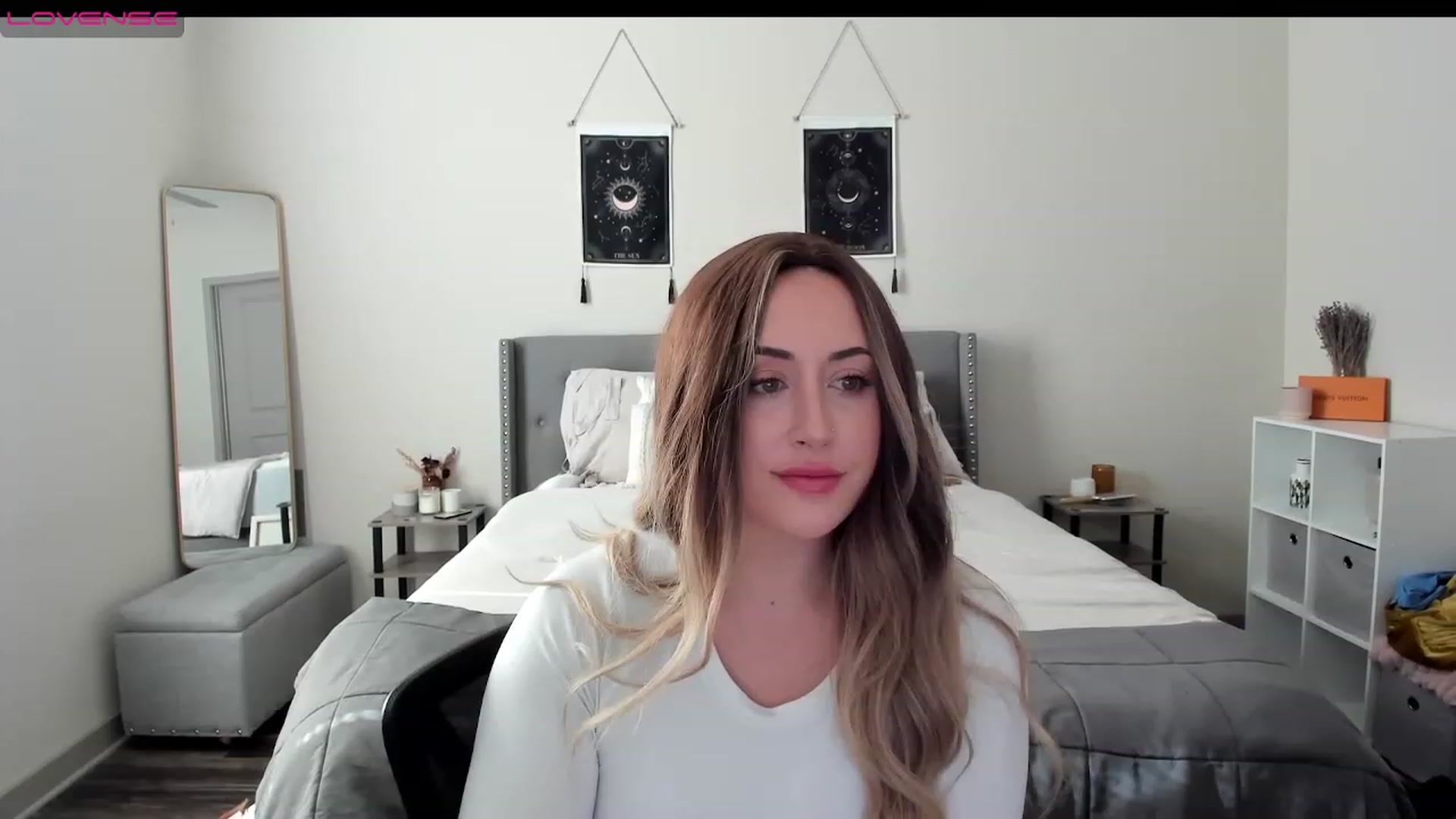 Gallery image thumbnail from EllaCakes's myfreecams stream on, 01/12/2023, 19:13 image 9 of 20