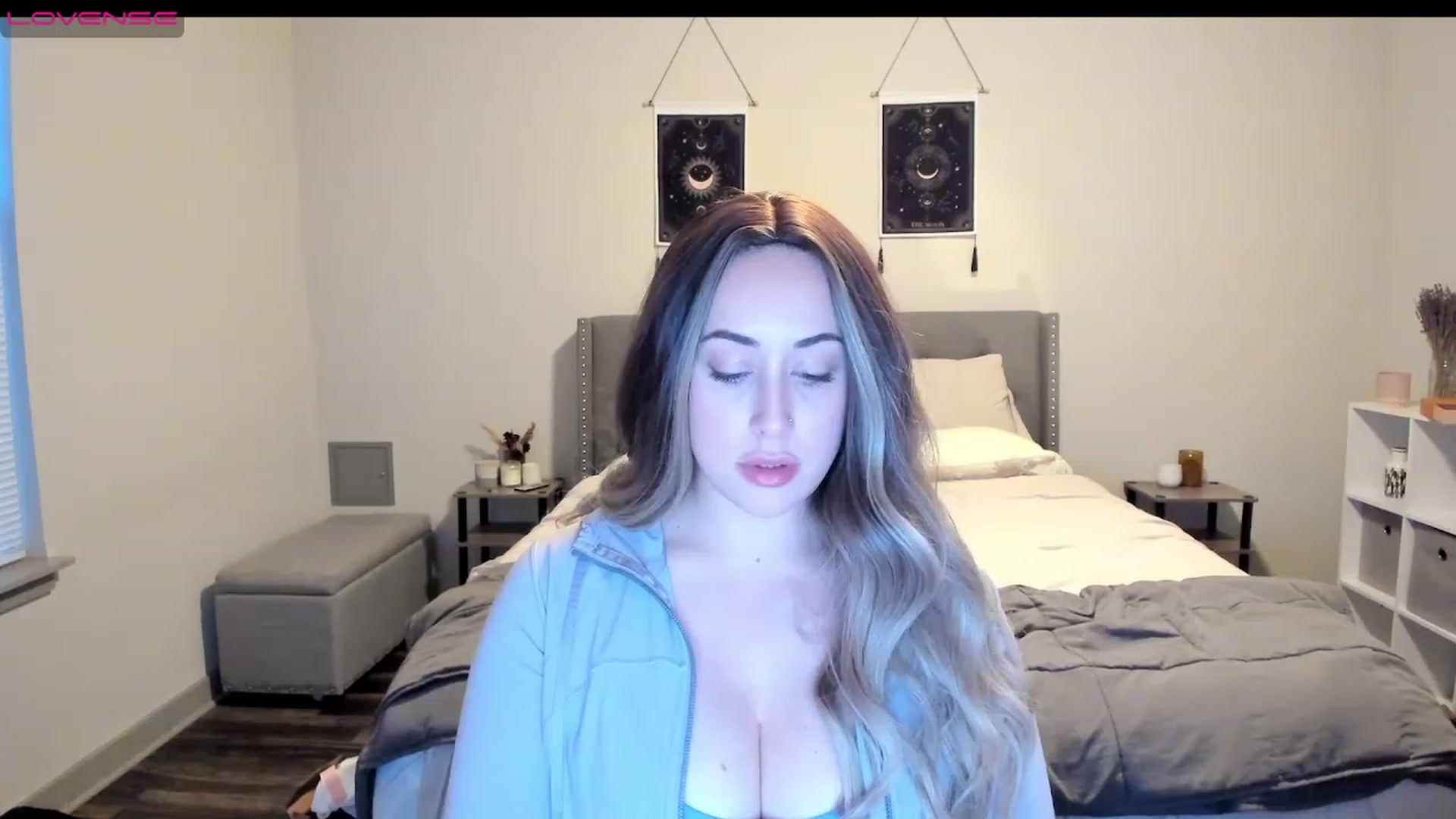 Gallery image thumbnail from EllaCakes's myfreecams stream on, 01/15/2023, 23:19 image 16 of 20