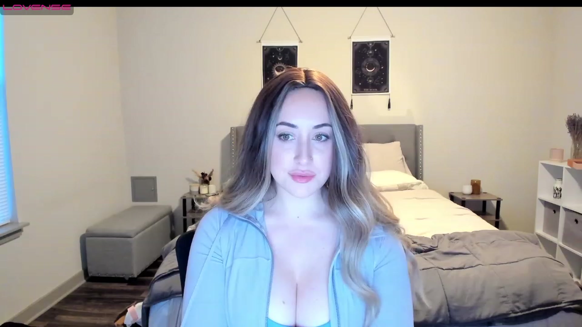 Gallery image thumbnail from EllaCakes's myfreecams stream on, 01/15/2023, 23:19 image 13 of 20