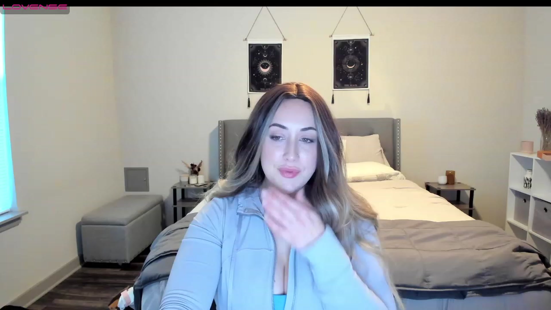 Gallery image thumbnail from EllaCakes's myfreecams stream on, 01/15/2023, 23:19 image 4 of 20