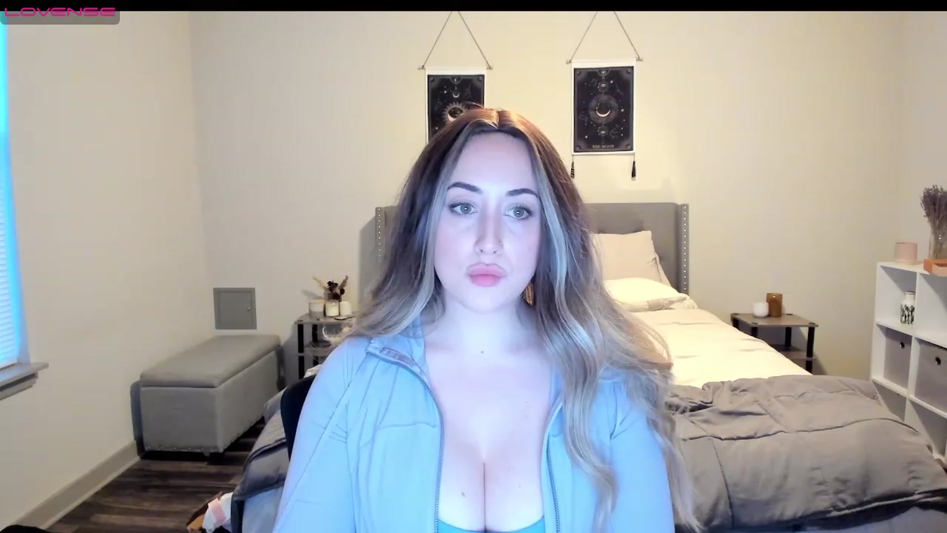 Gallery image thumbnail from EllaCakes's myfreecams stream on, 01/15/2023, 23:19 image 12 of 20