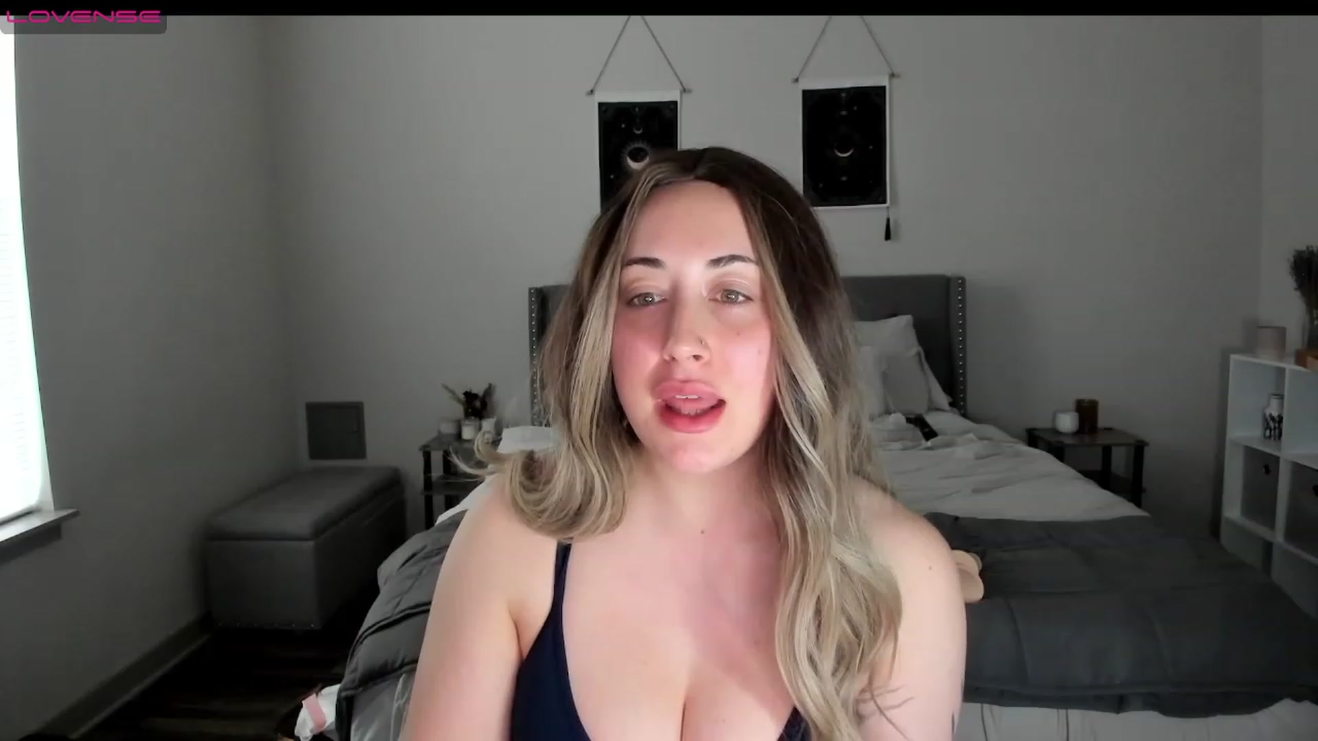 Gallery image thumbnail from EllaCakes's myfreecams stream on, 01/16/2023, 20:38 image 12 of 20