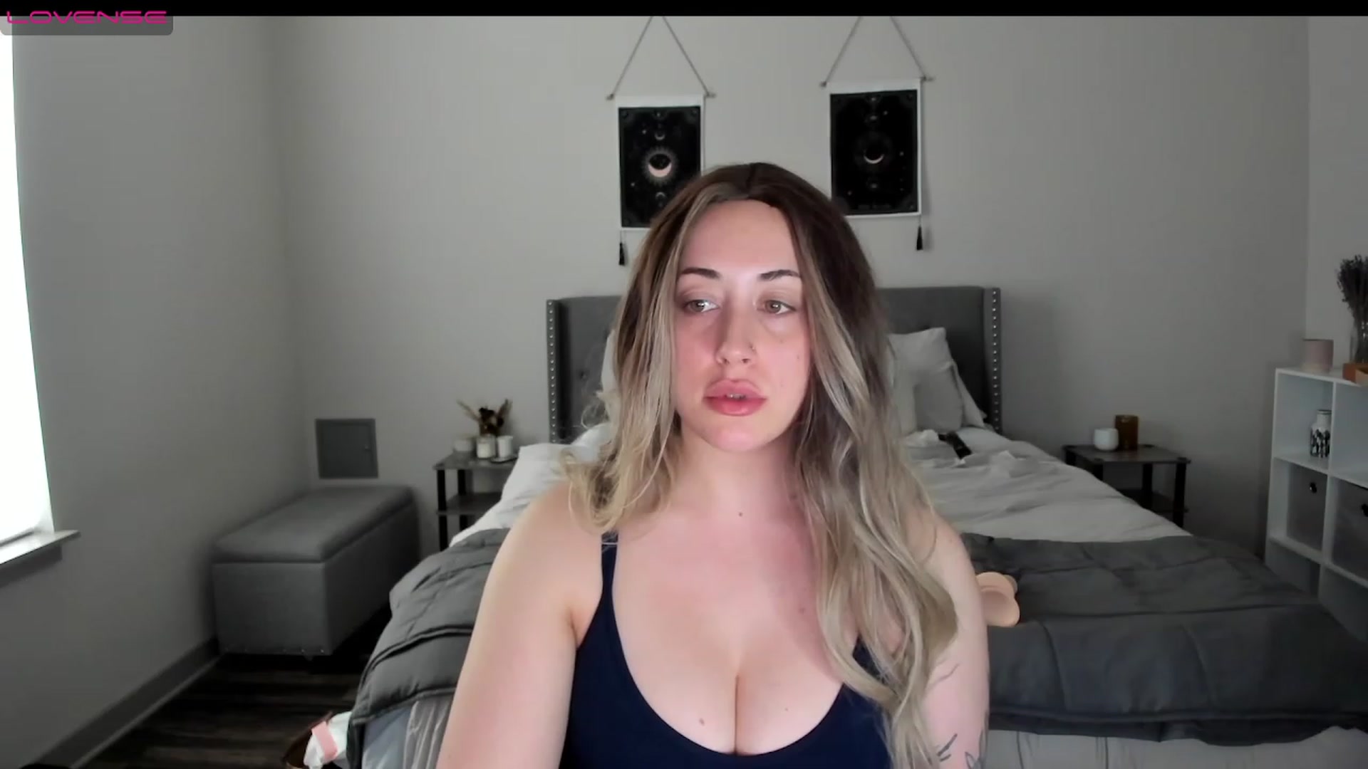 Gallery image thumbnail from EllaCakes's myfreecams stream on, 01/16/2023, 20:38 image 4 of 20
