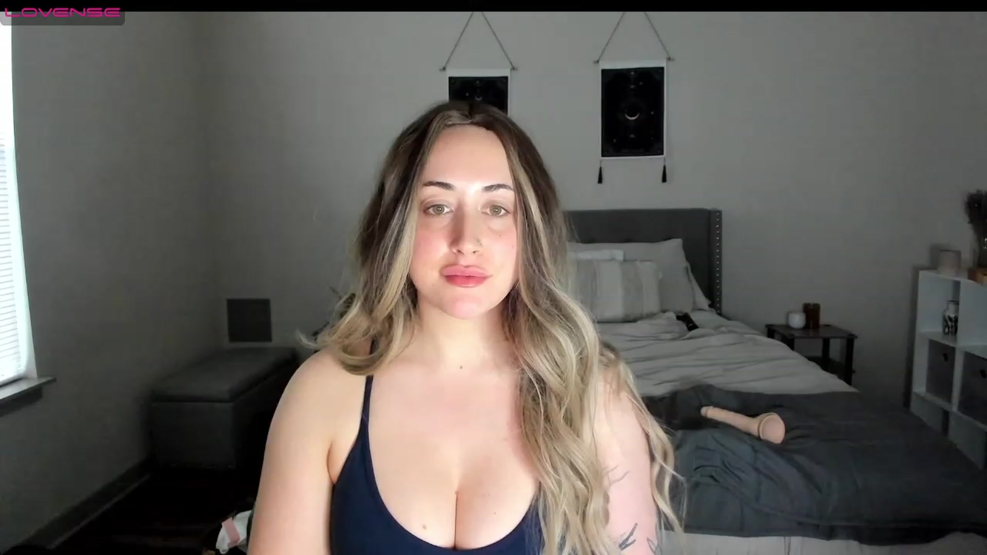 Gallery image thumbnail from EllaCakes's myfreecams stream on, 01/16/2023, 22:17 image 16 of 20
