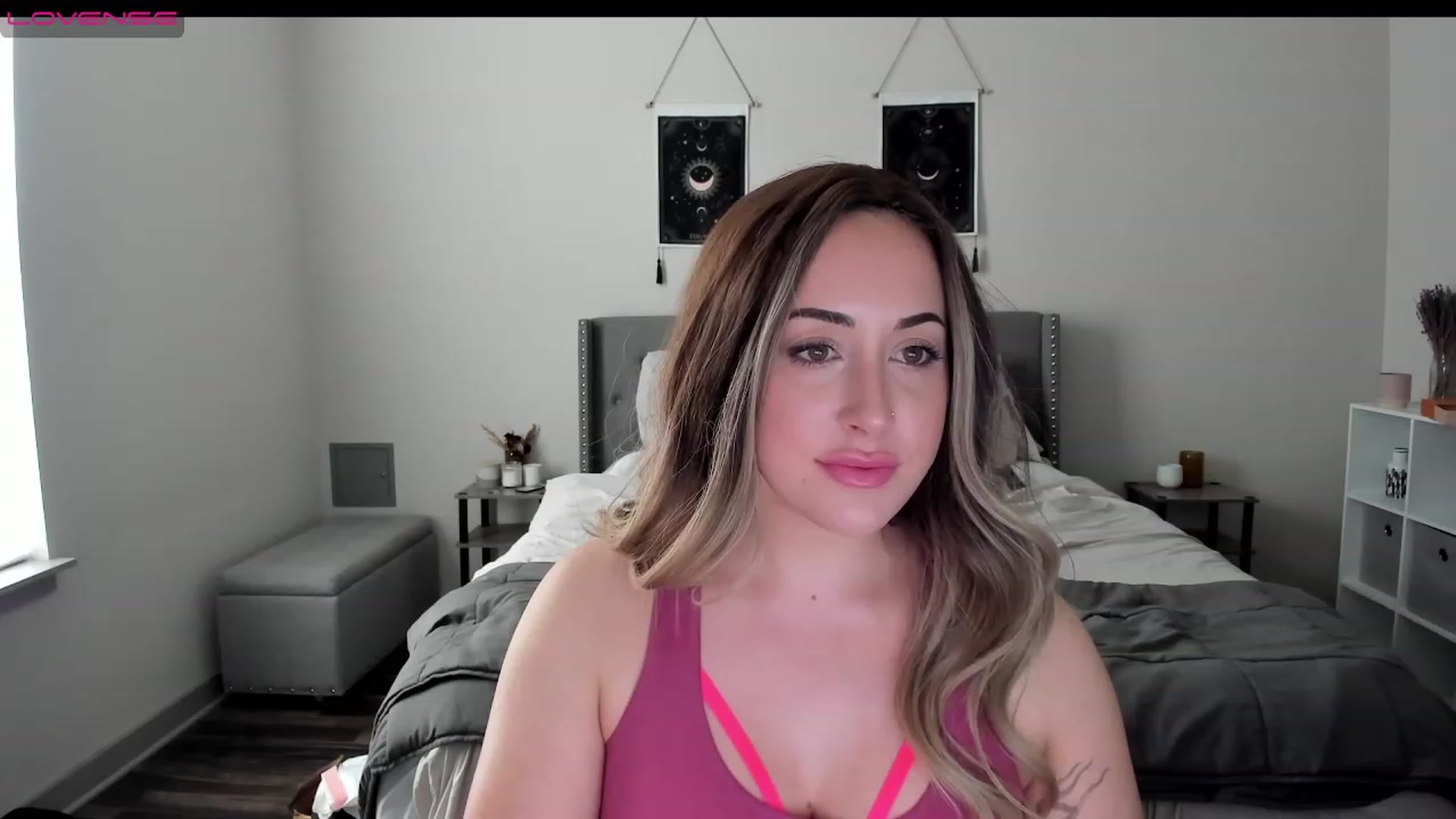 Gallery image thumbnail from EllaCakes's myfreecams stream on, 01/17/2023, 20:24 image 9 of 20