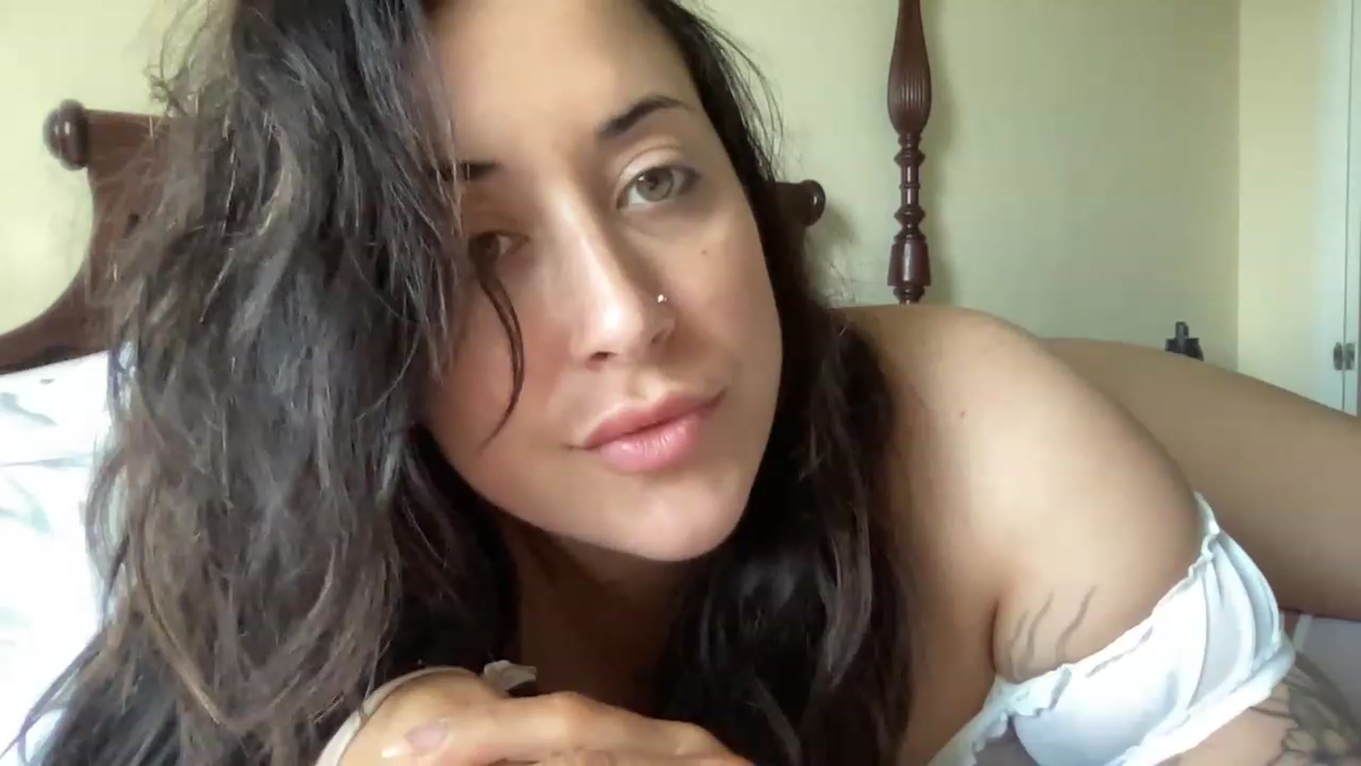 Gallery image thumbnail from EllaCakes's myfreecams stream on, 03/10/2023, 22:17 image 20 of 20