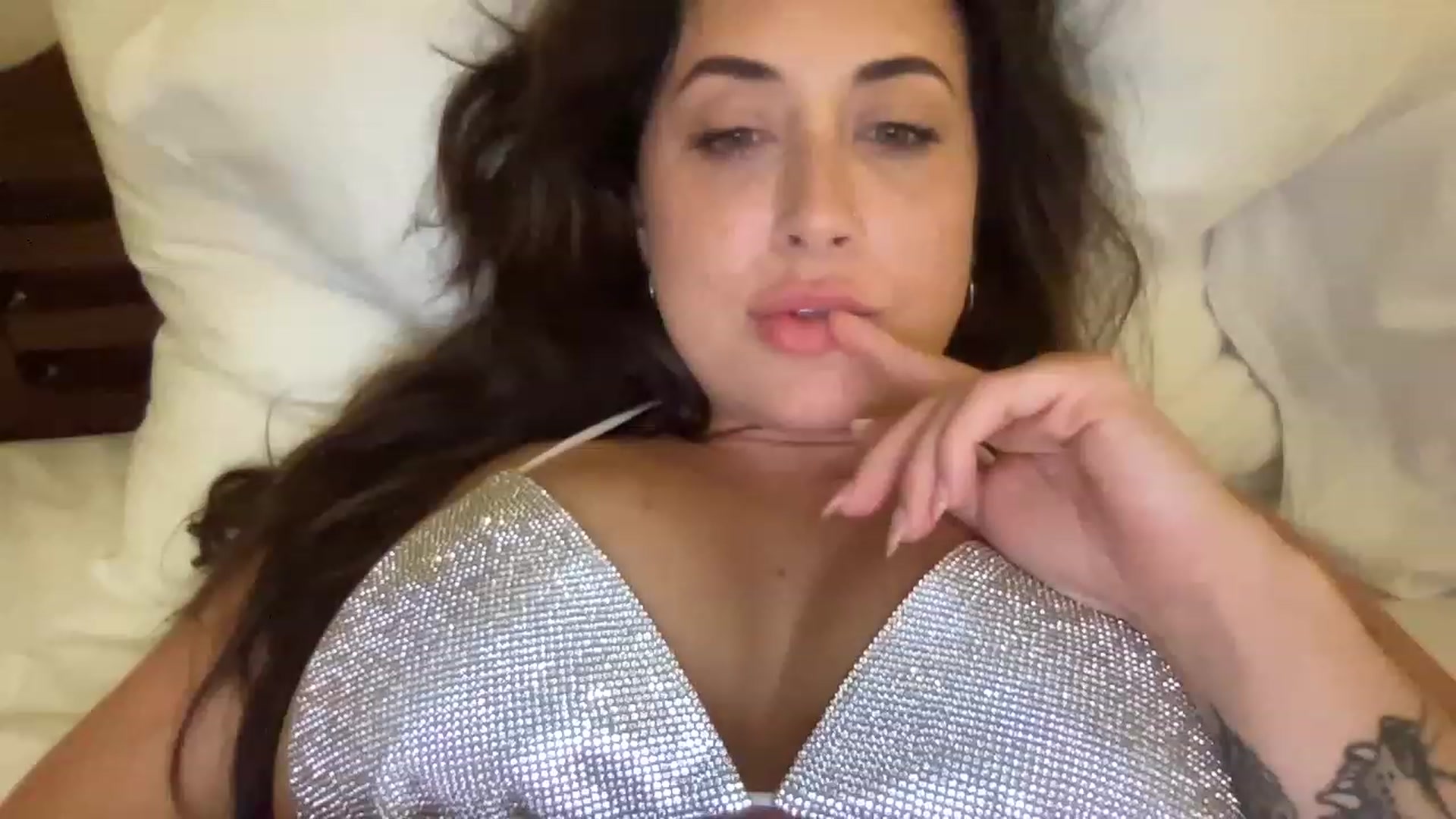 Gallery image thumbnail from EllaCakes's myfreecams stream on, 03/14/2023, 04:32 image 18 of 20