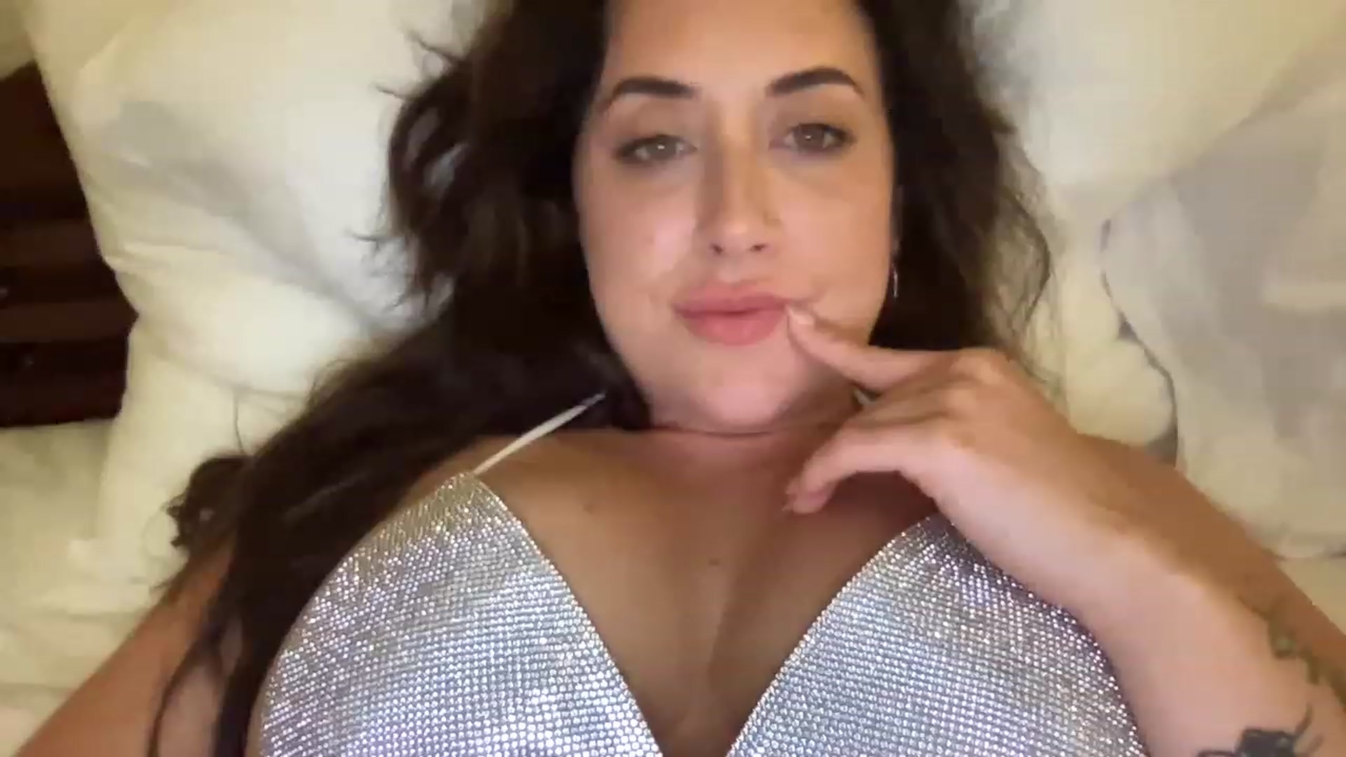 Gallery image thumbnail from EllaCakes's myfreecams stream on, 03/14/2023, 04:32 image 19 of 20