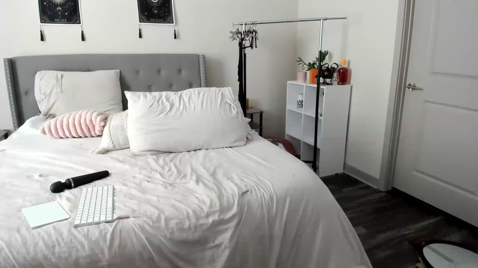 Gallery image thumbnail from EllaCakes's myfreecams stream on, 03/16/2023, 20:24 image 11 of 20