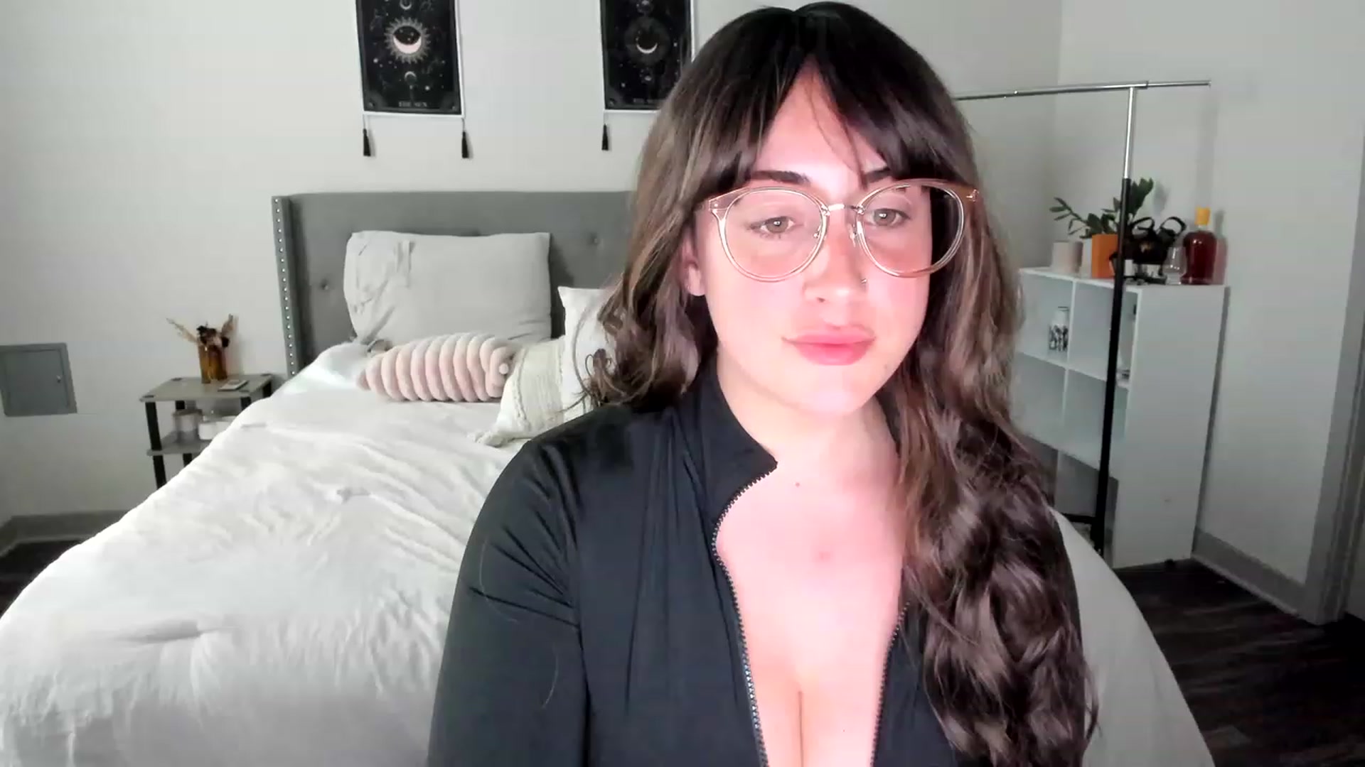 Gallery image thumbnail from EllaCakes's myfreecams stream on, 03/17/2023, 19:32 image 1 of 20