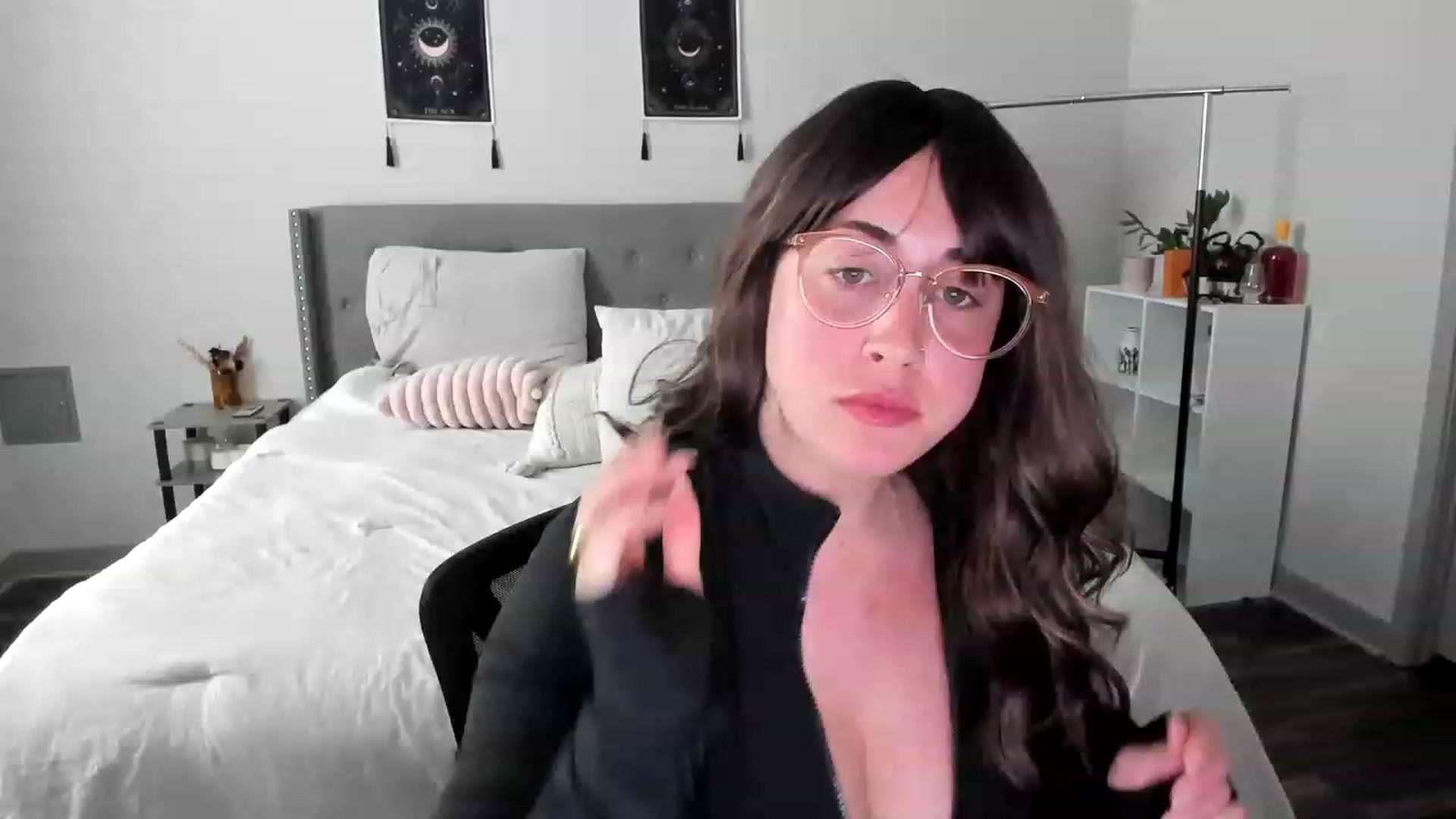 Gallery image thumbnail from EllaCakes's myfreecams stream on, 03/17/2023, 19:32 image 15 of 20