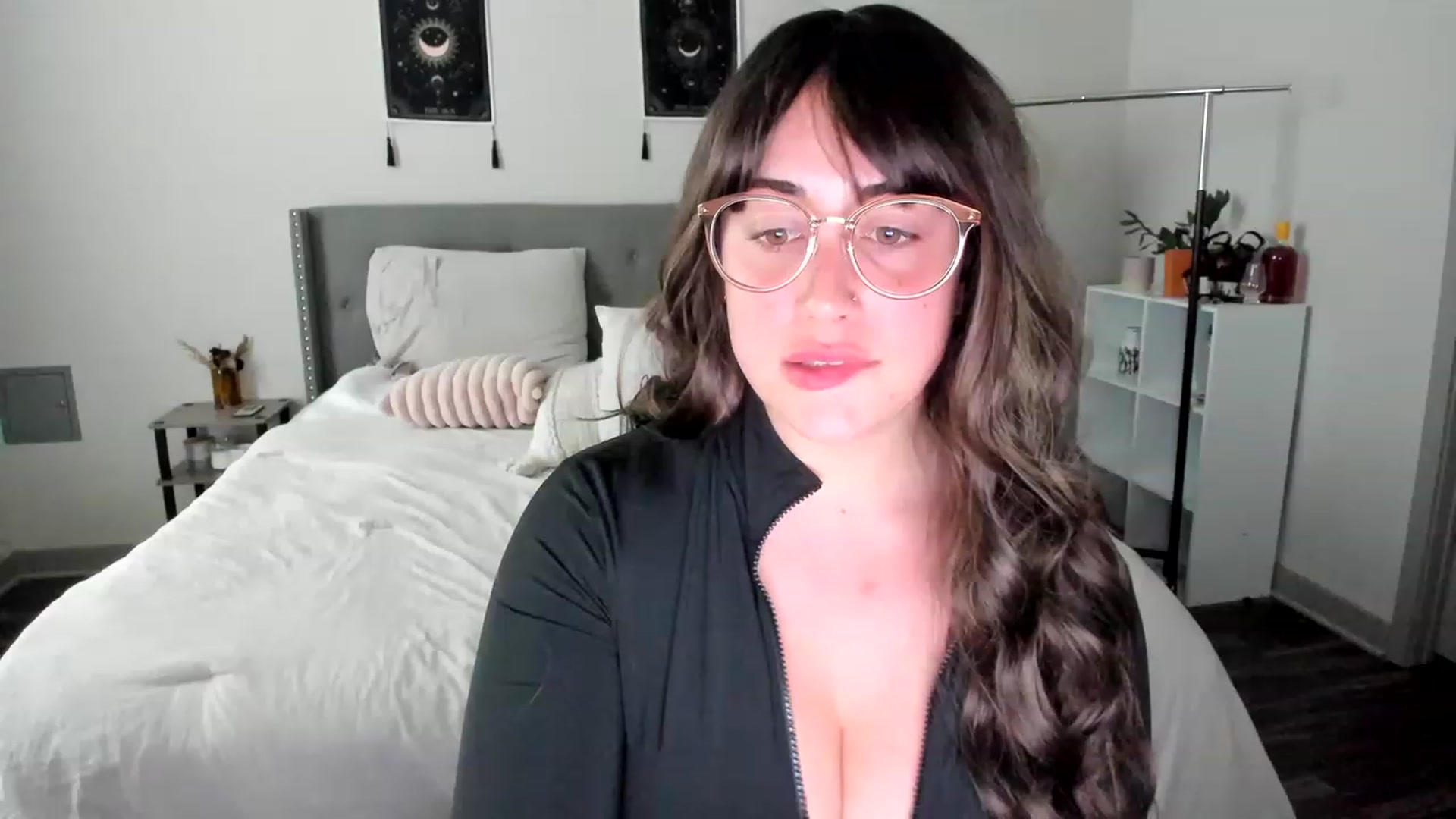 Gallery image thumbnail from EllaCakes's myfreecams stream on, 03/17/2023, 19:32 image 2 of 20