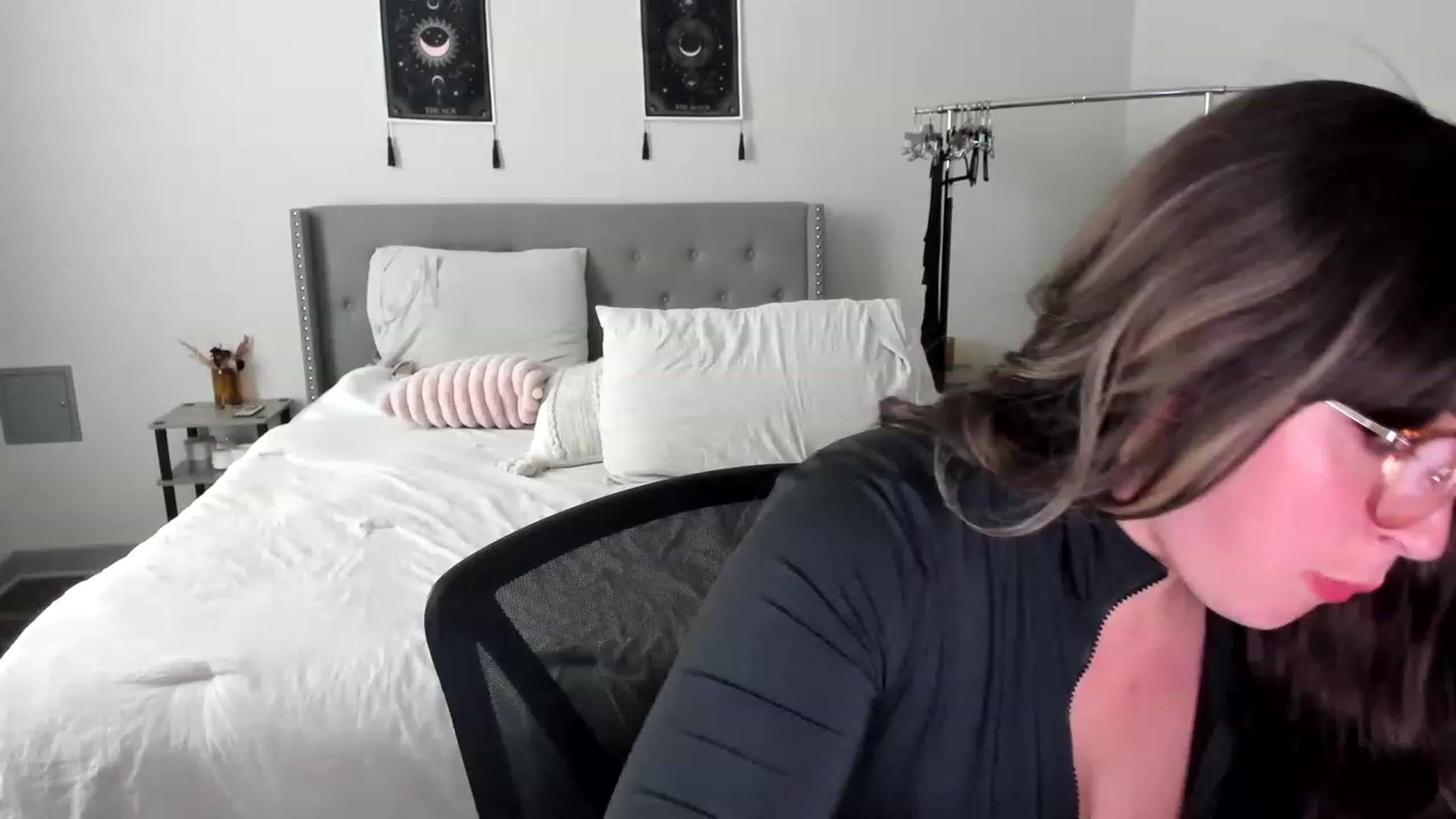 Gallery image thumbnail from EllaCakes's myfreecams stream on, 03/17/2023, 19:32 image 14 of 20