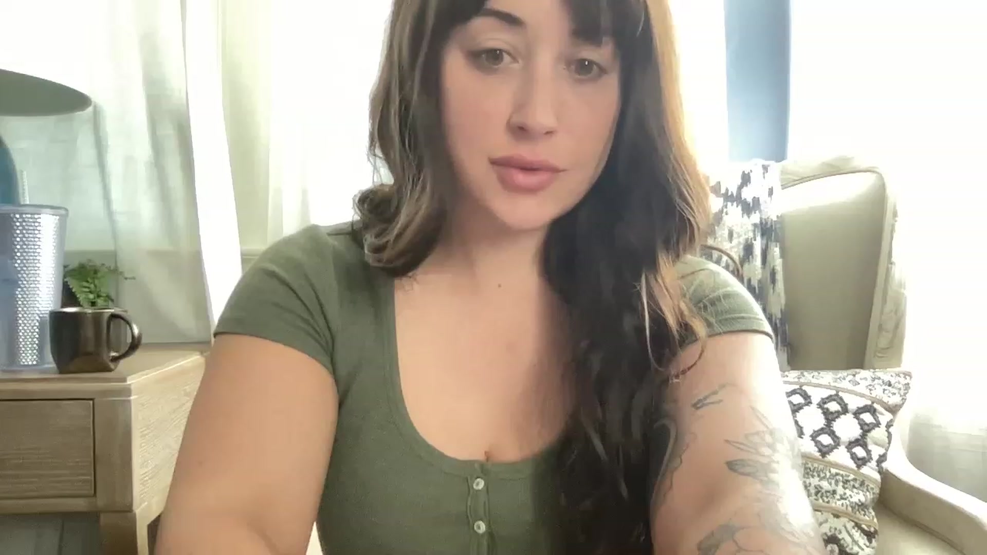Gallery image thumbnail from EllaCakes's myfreecams stream on, 03/20/2023, 16:54 image 17 of 20