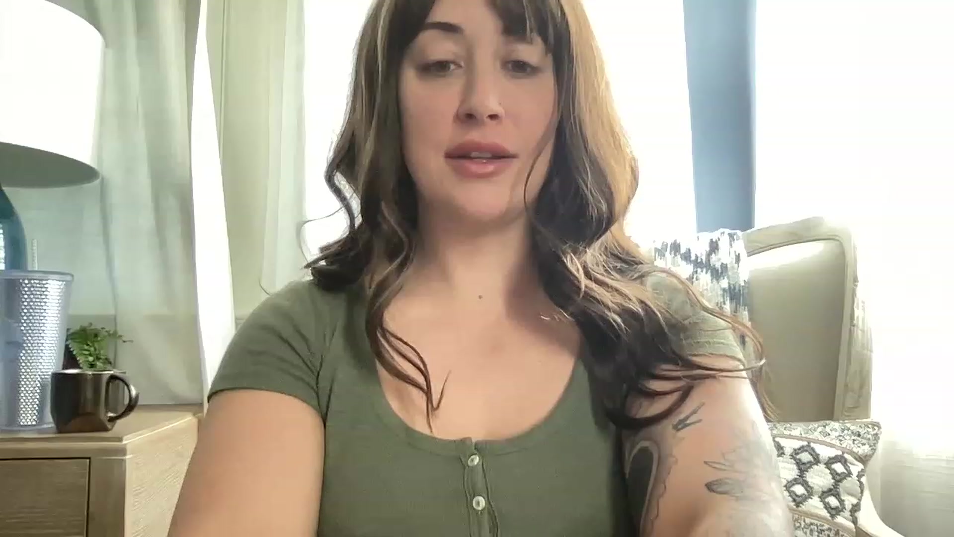 Gallery image thumbnail from EllaCakes's myfreecams stream on, 03/20/2023, 16:54 image 14 of 20