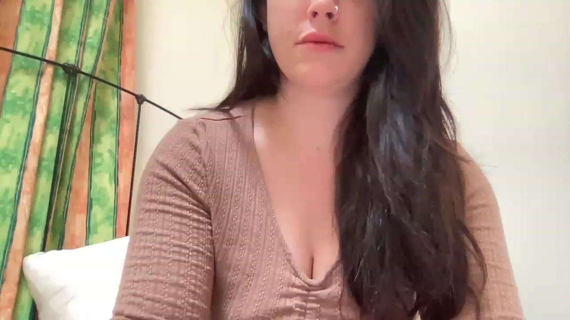 Gallery image thumbnail from EllaCakes's myfreecams stream on, 04/15/2023, 17:20 image 7 of 20