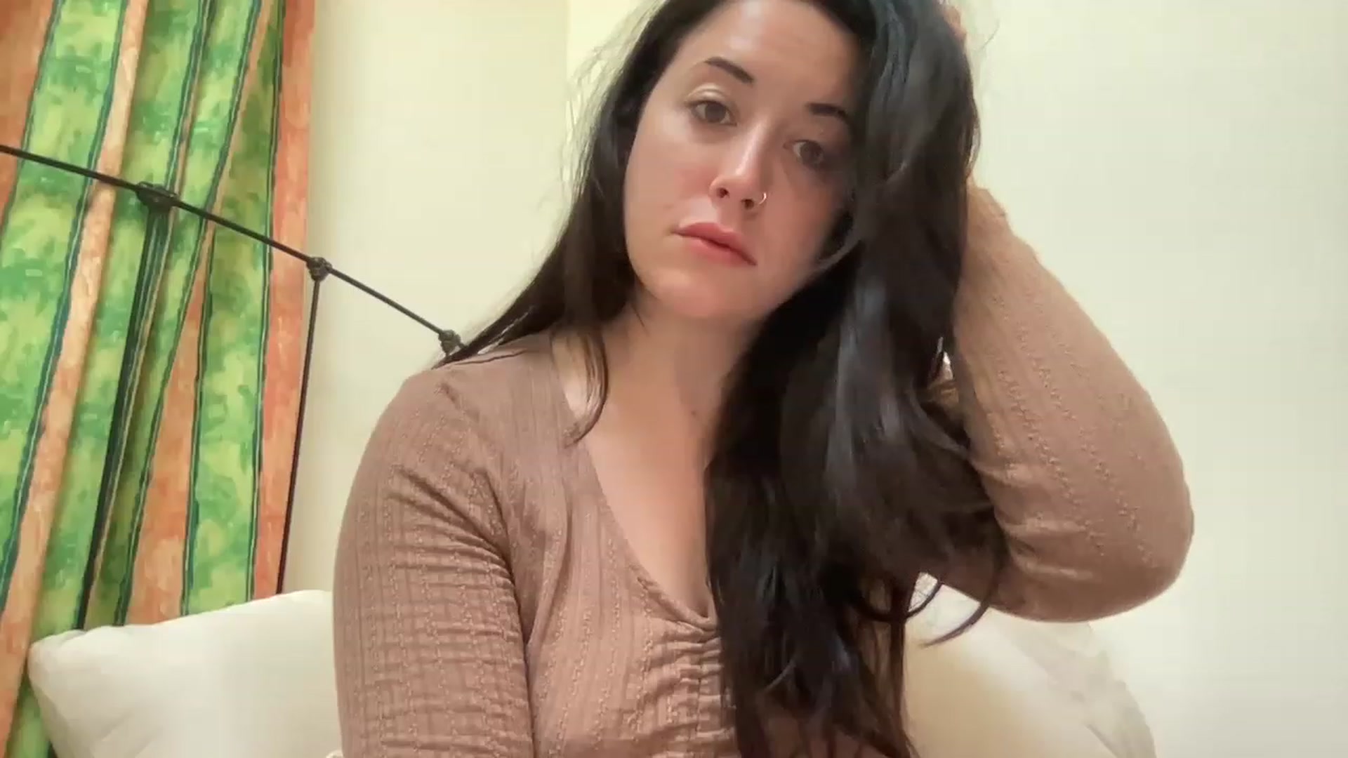Gallery image thumbnail from EllaCakes's myfreecams stream on, 04/15/2023, 17:20 image 12 of 20