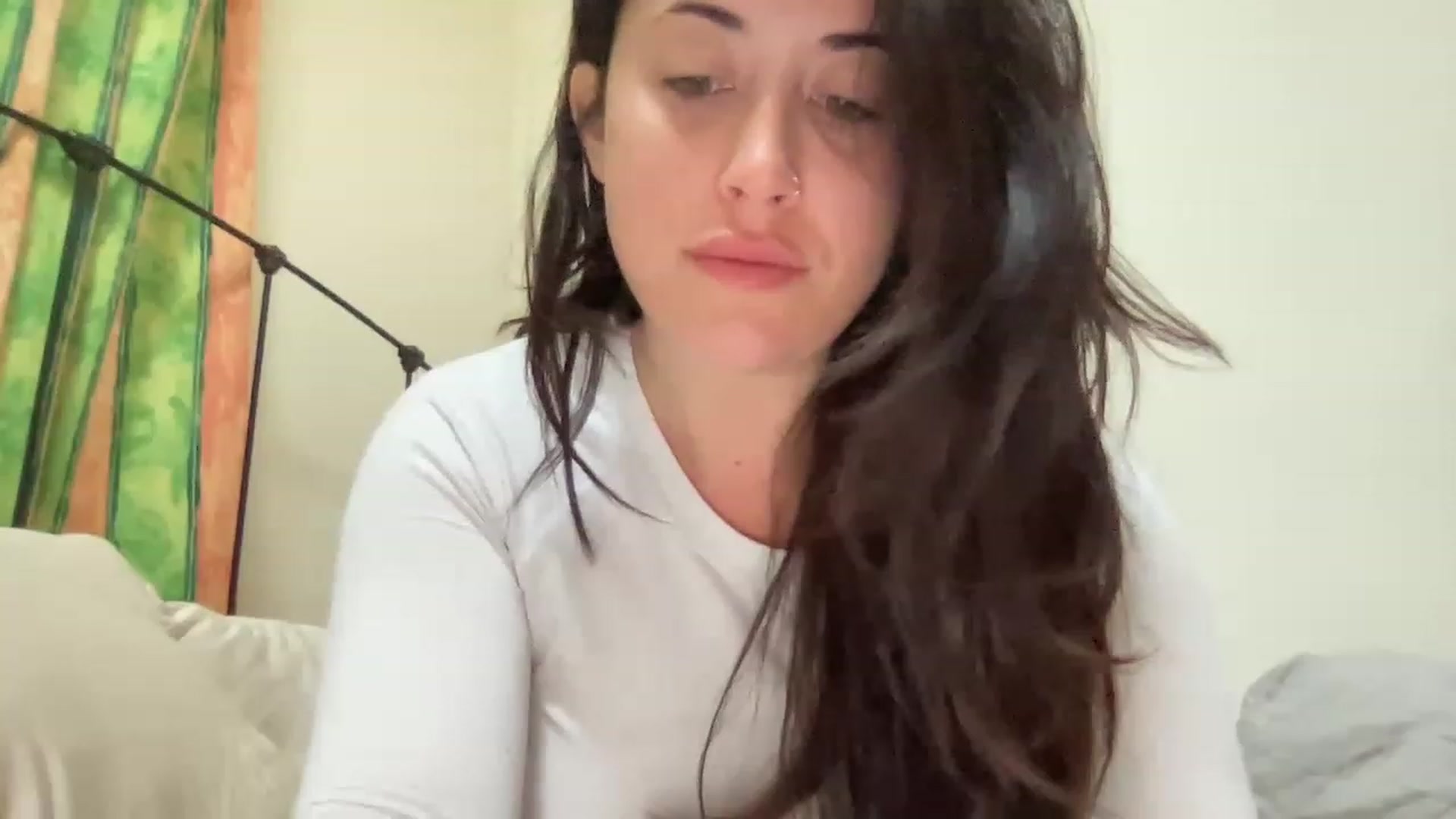 Gallery image thumbnail from EllaCakes's myfreecams stream on, 04/17/2023, 15:07 image 17 of 20