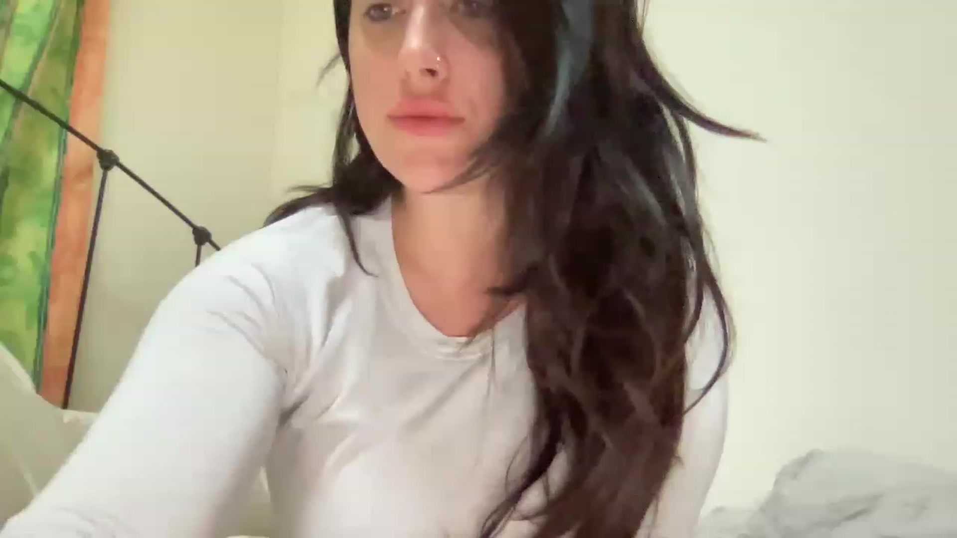 Gallery image thumbnail from EllaCakes's myfreecams stream on, 04/17/2023, 15:07 image 10 of 20