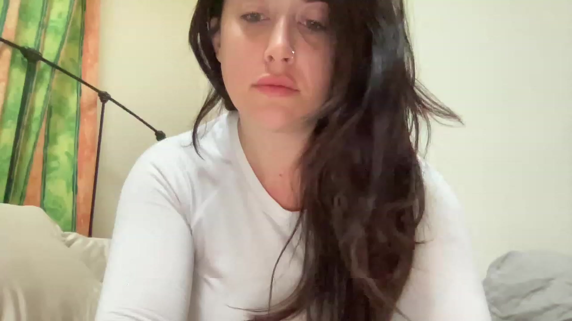 Gallery image thumbnail from EllaCakes's myfreecams stream on, 04/17/2023, 15:07 image 15 of 20