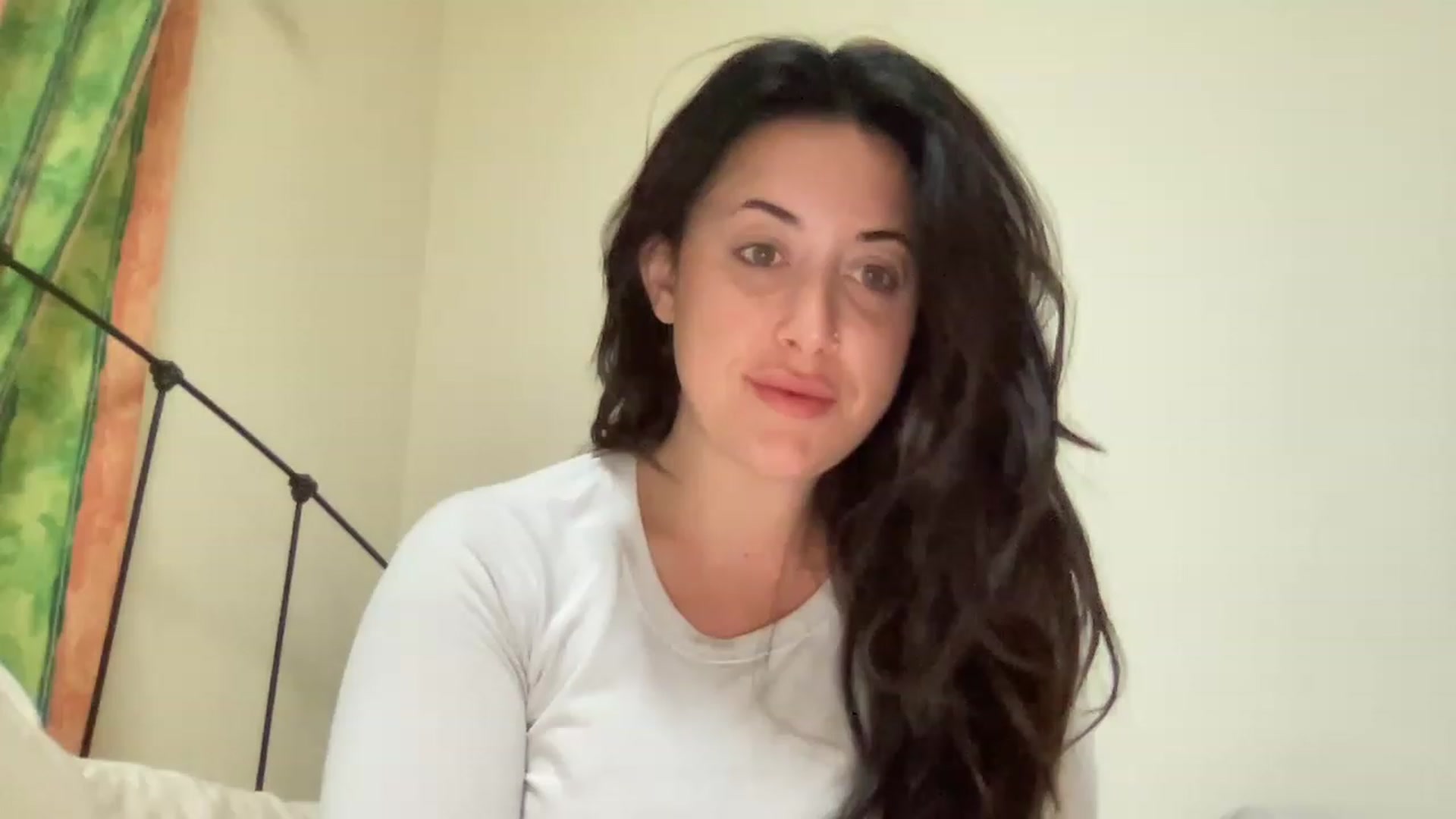 Gallery image thumbnail from EllaCakes's myfreecams stream on, 04/17/2023, 15:07 image 8 of 20