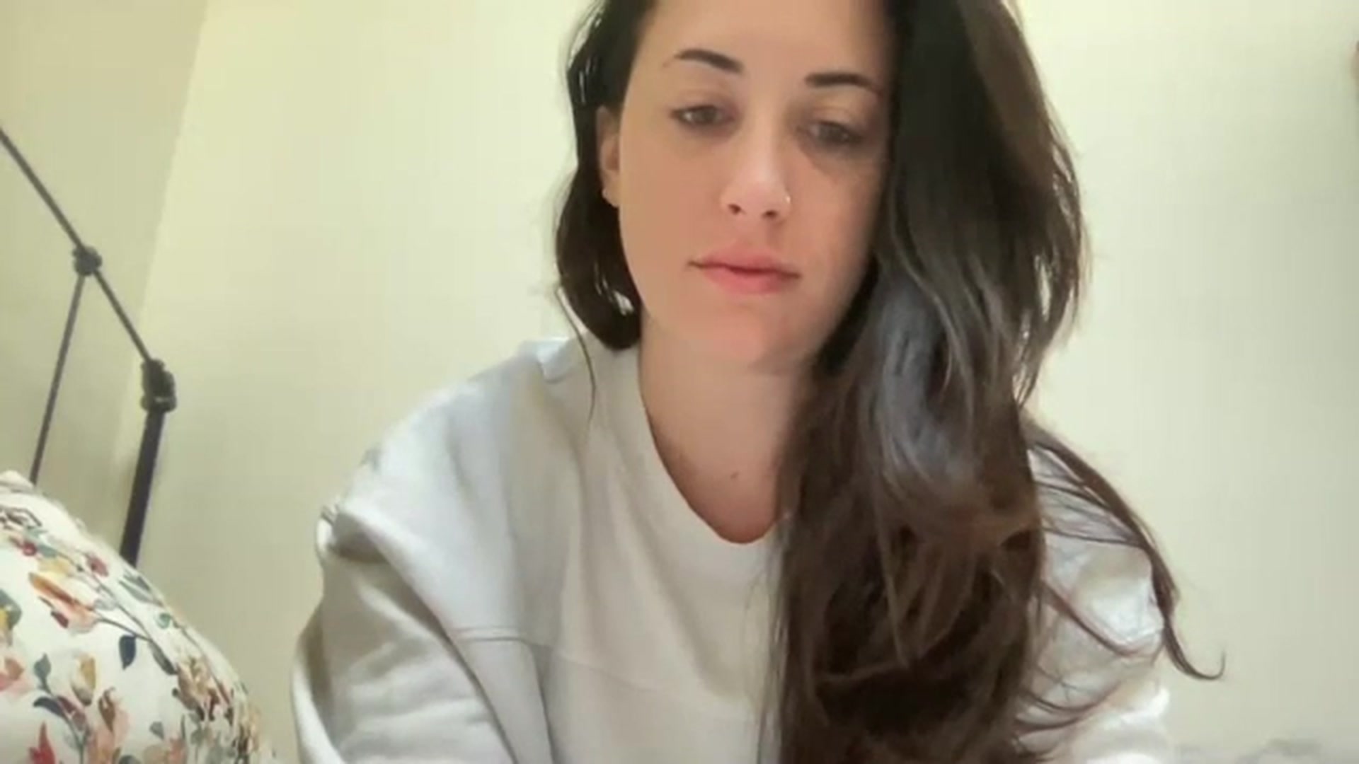Gallery image thumbnail from EllaCakes's myfreecams stream on, 04/19/2023, 16:32 image 12 of 20