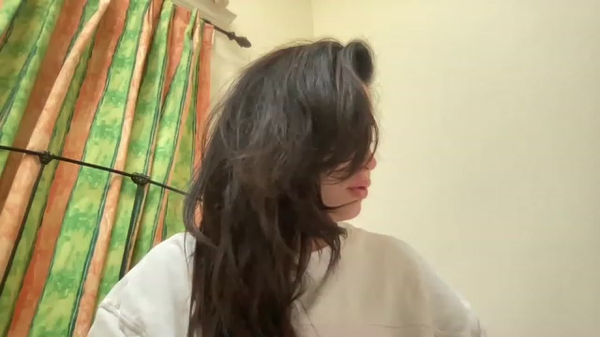Gallery image thumbnail from EllaCakes's myfreecams stream on, 04/19/2023, 17:25 image 4 of 20