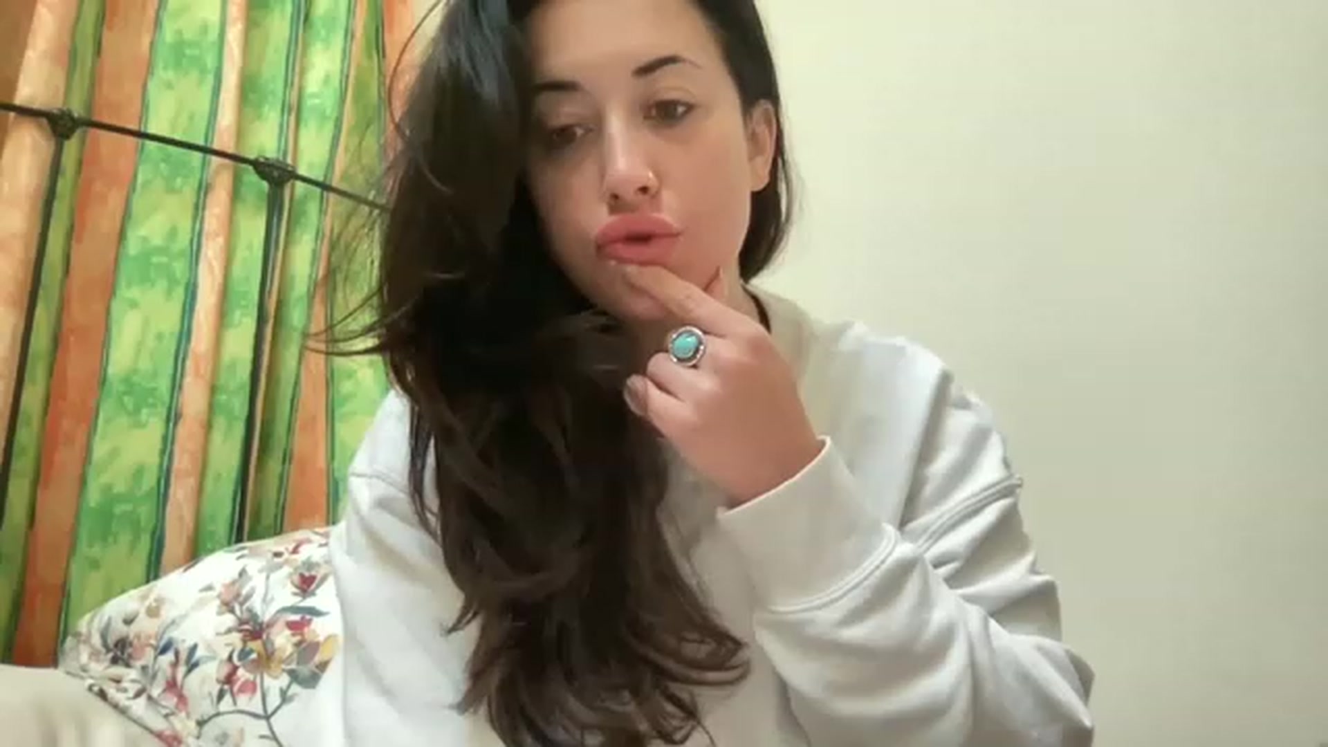 Gallery image thumbnail from EllaCakes's myfreecams stream on, 04/19/2023, 17:25 image 2 of 20