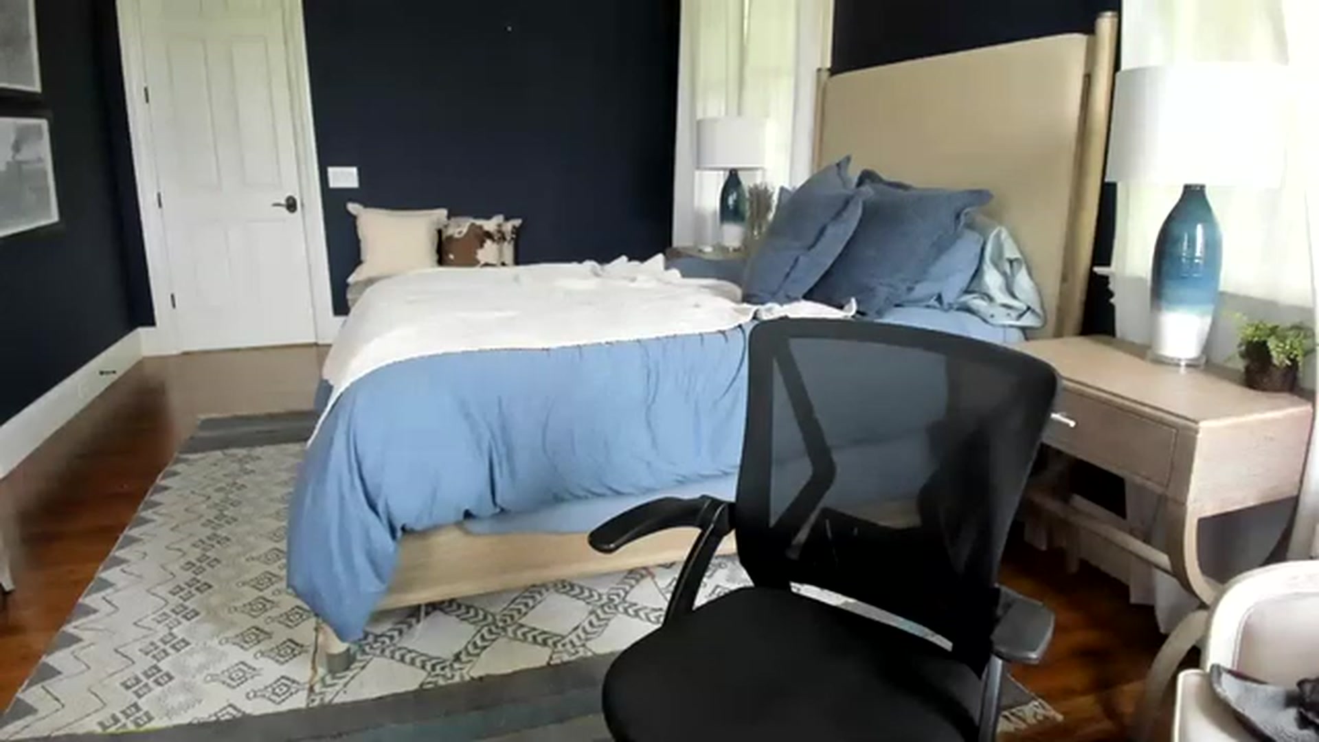 Gallery image thumbnail from EllaCakes's myfreecams stream on, 04/21/2023, 17:57 image 19 of 20