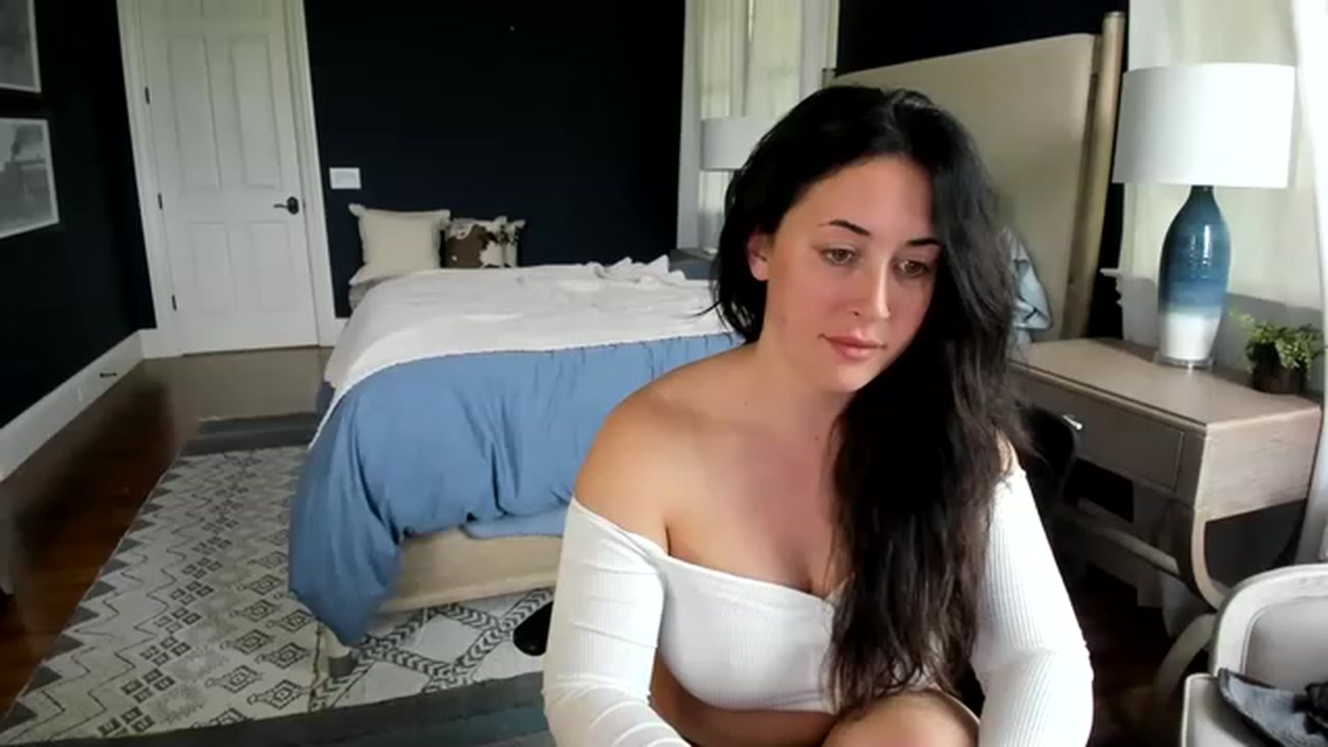 Gallery image thumbnail from EllaCakes's myfreecams stream on, 04/21/2023, 17:57 image 10 of 20