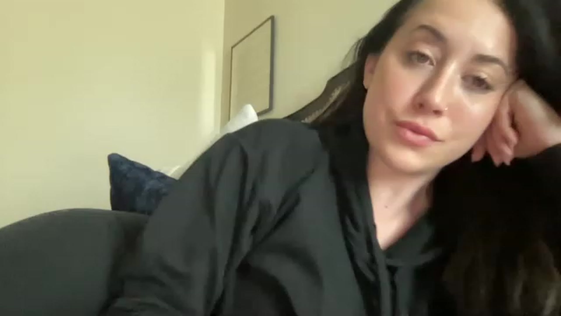 Gallery image thumbnail from EllaCakes's myfreecams stream on, 05/02/2023, 20:24 image 2 of 20