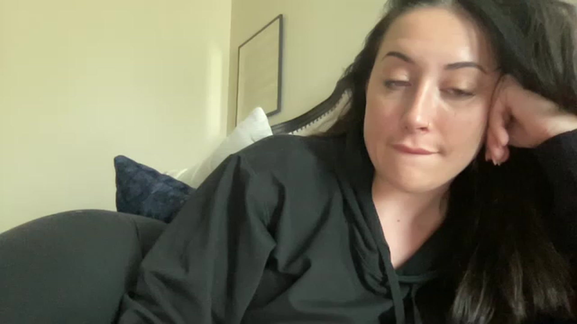 Gallery image thumbnail from EllaCakes's myfreecams stream on, 05/02/2023, 20:24 image 1 of 20