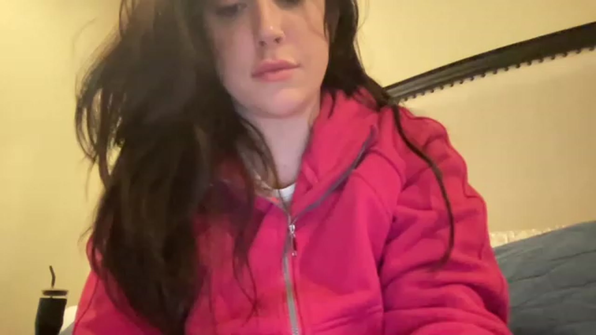 Gallery image thumbnail from EllaCakes's myfreecams stream on, 05/04/2023, 02:34 image 1 of 20