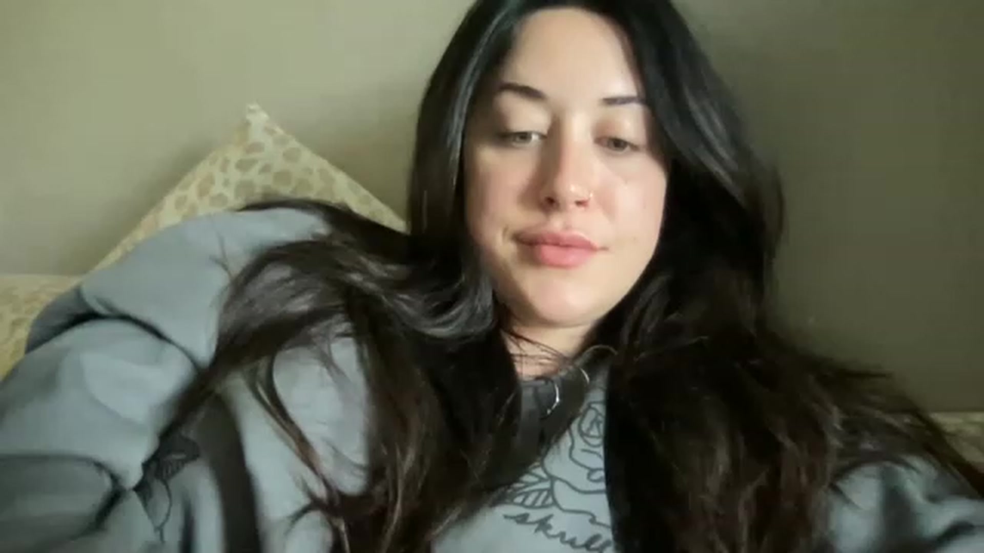 Gallery image thumbnail from EllaCakes's myfreecams stream on, 05/10/2023, 16:25 image 12 of 20