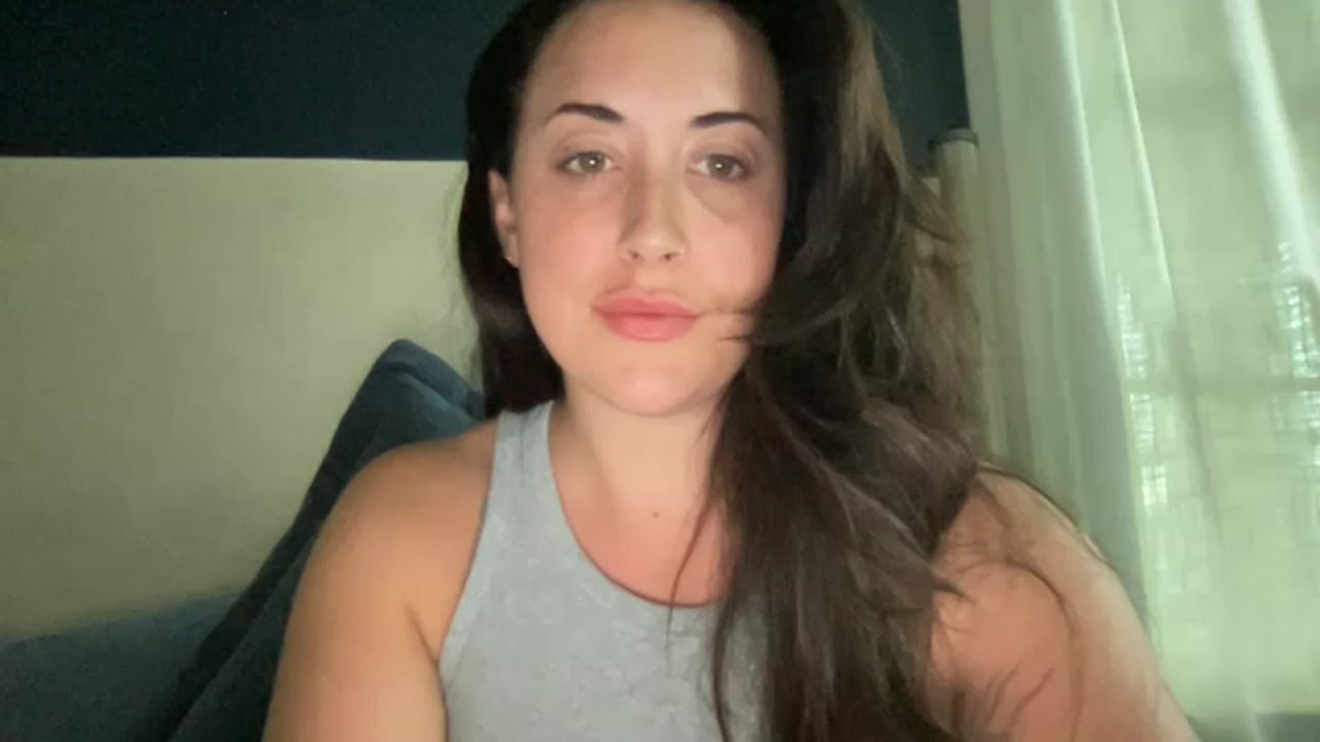 Gallery image thumbnail from EllaCakes's myfreecams stream on, 06/04/2023, 20:59 image 12 of 20