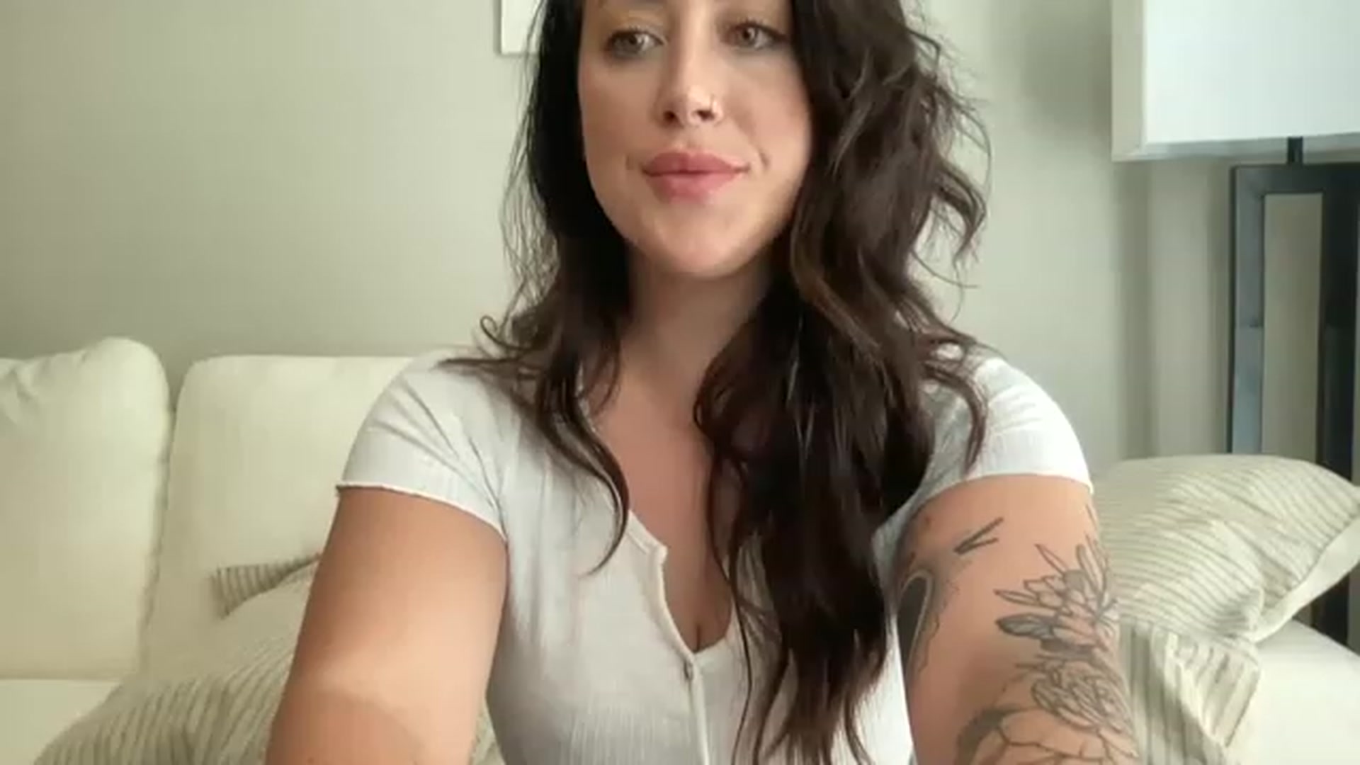 Gallery image thumbnail from EllaCakes's myfreecams stream on, 06/19/2023, 15:42 image 17 of 20