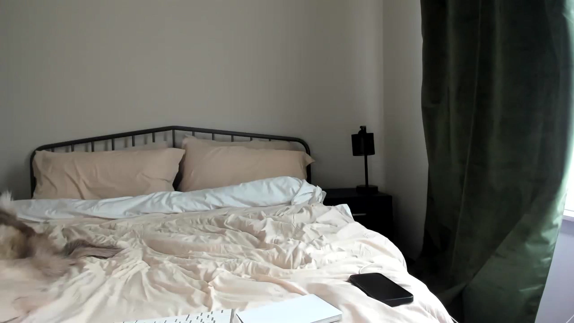 Gallery image thumbnail from EllaCakes's myfreecams stream on, 06/27/2023, 18:10 image 19 of 20
