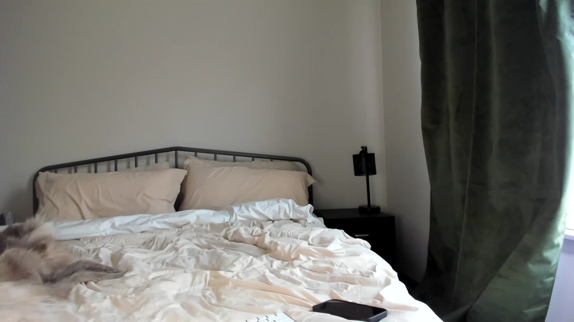 Gallery image thumbnail from EllaCakes's myfreecams stream on, 06/27/2023, 21:25 image 12 of 20
