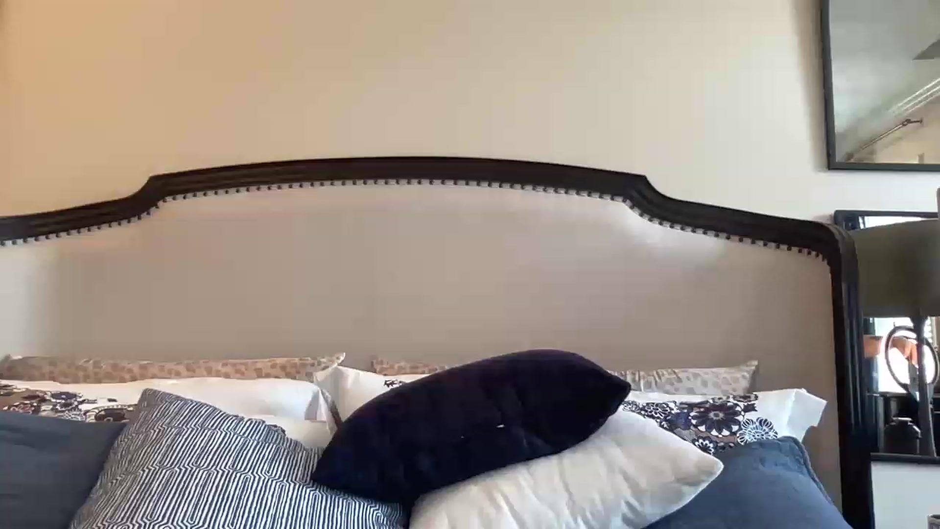 Gallery image thumbnail from EllaCakes's myfreecams stream on, 06/28/2023, 20:15 image 20 of 20