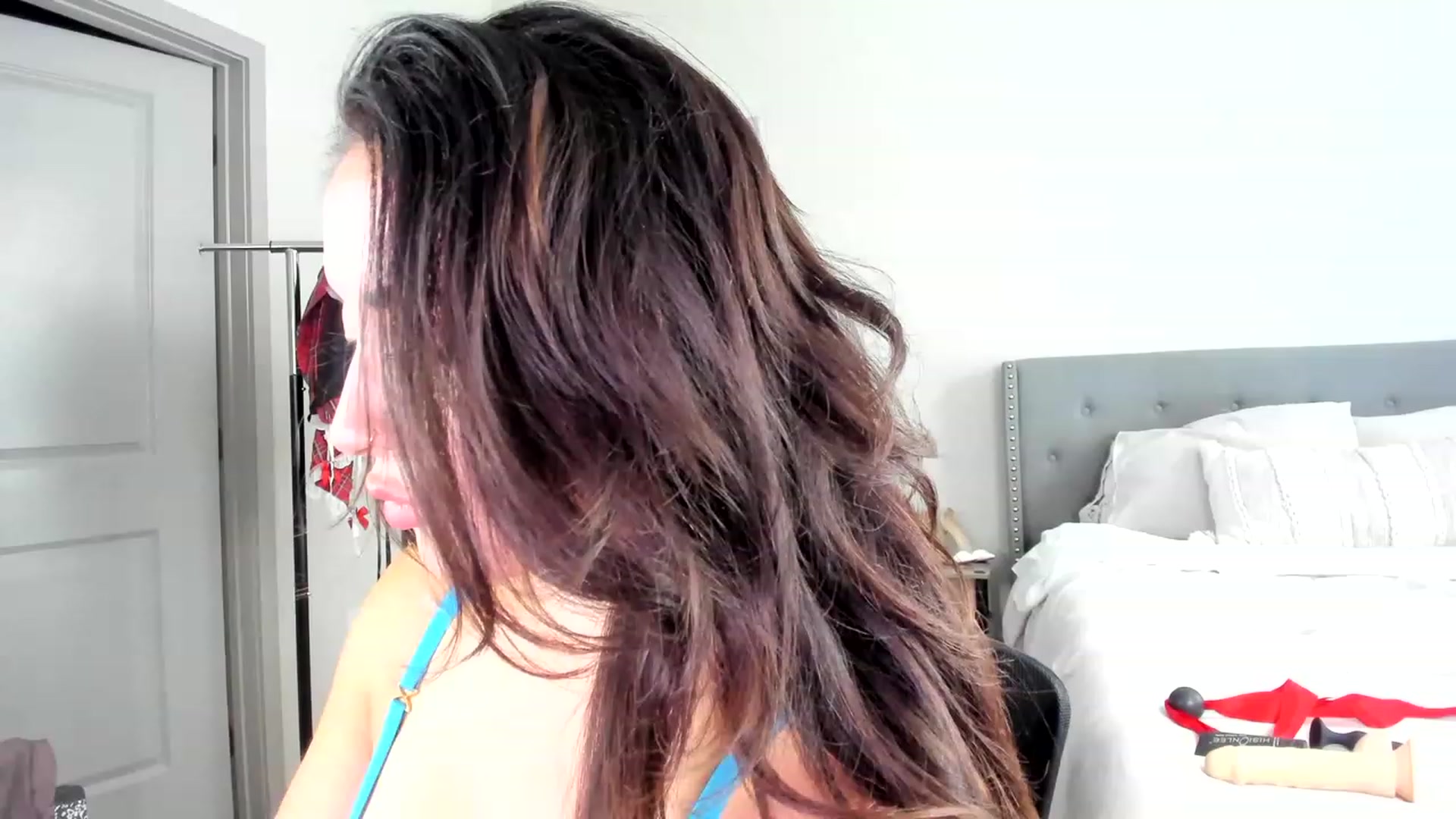 Gallery image thumbnail from EllaCakes's myfreecams stream on, 07/11/2023, 16:19 image 9 of 20