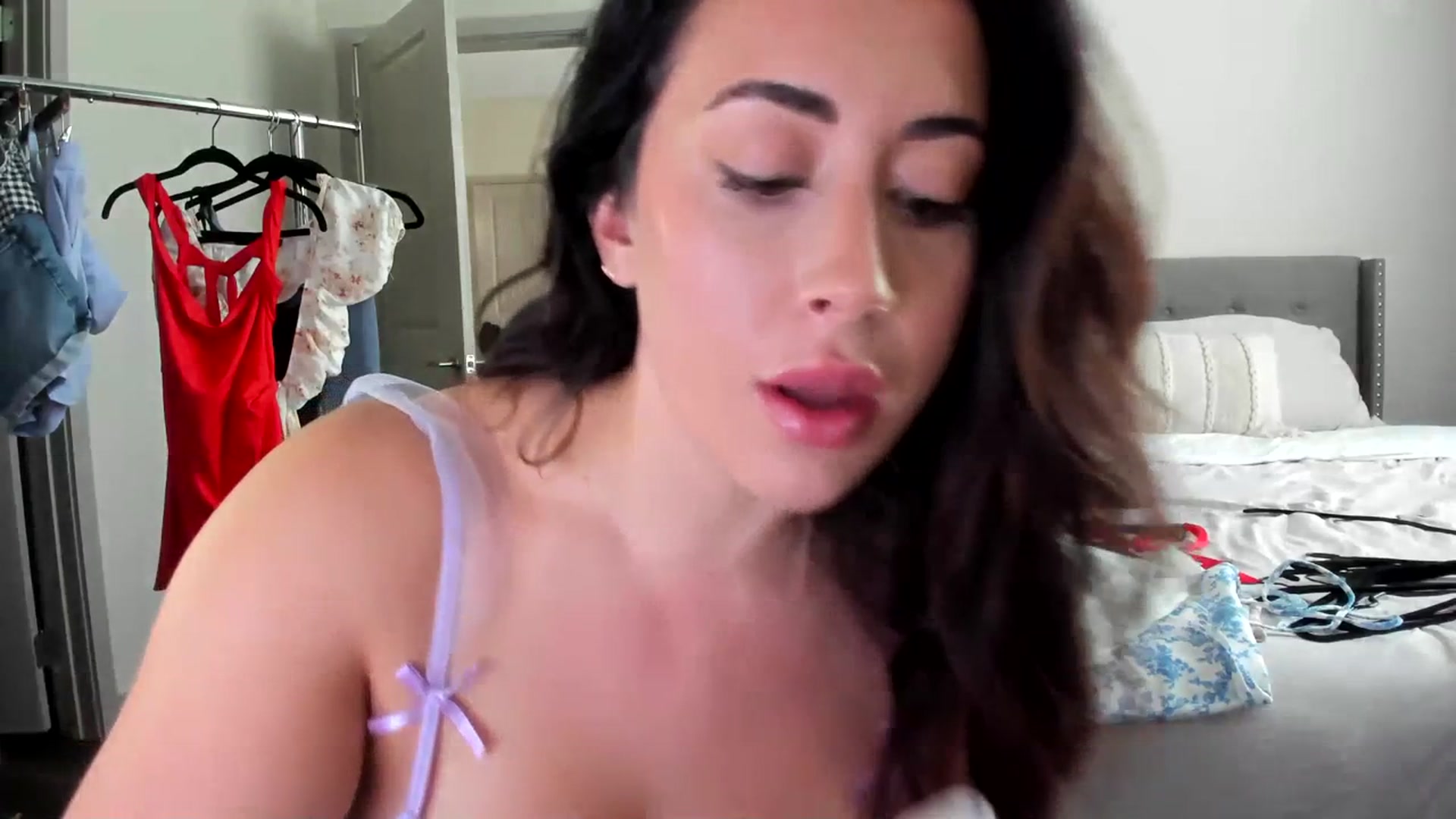 Gallery image thumbnail from EllaCakes's myfreecams stream on, 07/14/2023, 19:38 image 5 of 20
