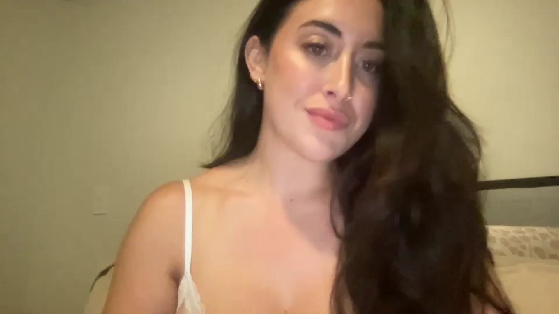 Gallery image thumbnail from EllaCakes's myfreecams stream on, 09/27/2023, 21:20 image 8 of 20