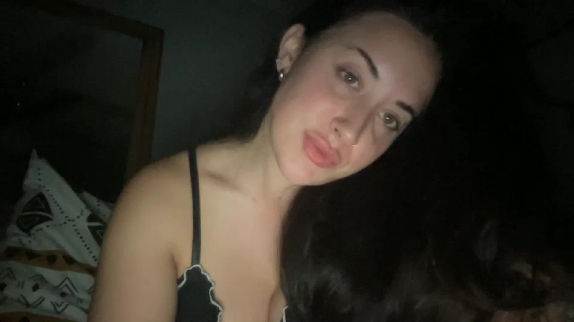 Gallery image thumbnail from EllaCakes's myfreecams stream on, 10/15/2023, 06:58 image 3 of 20