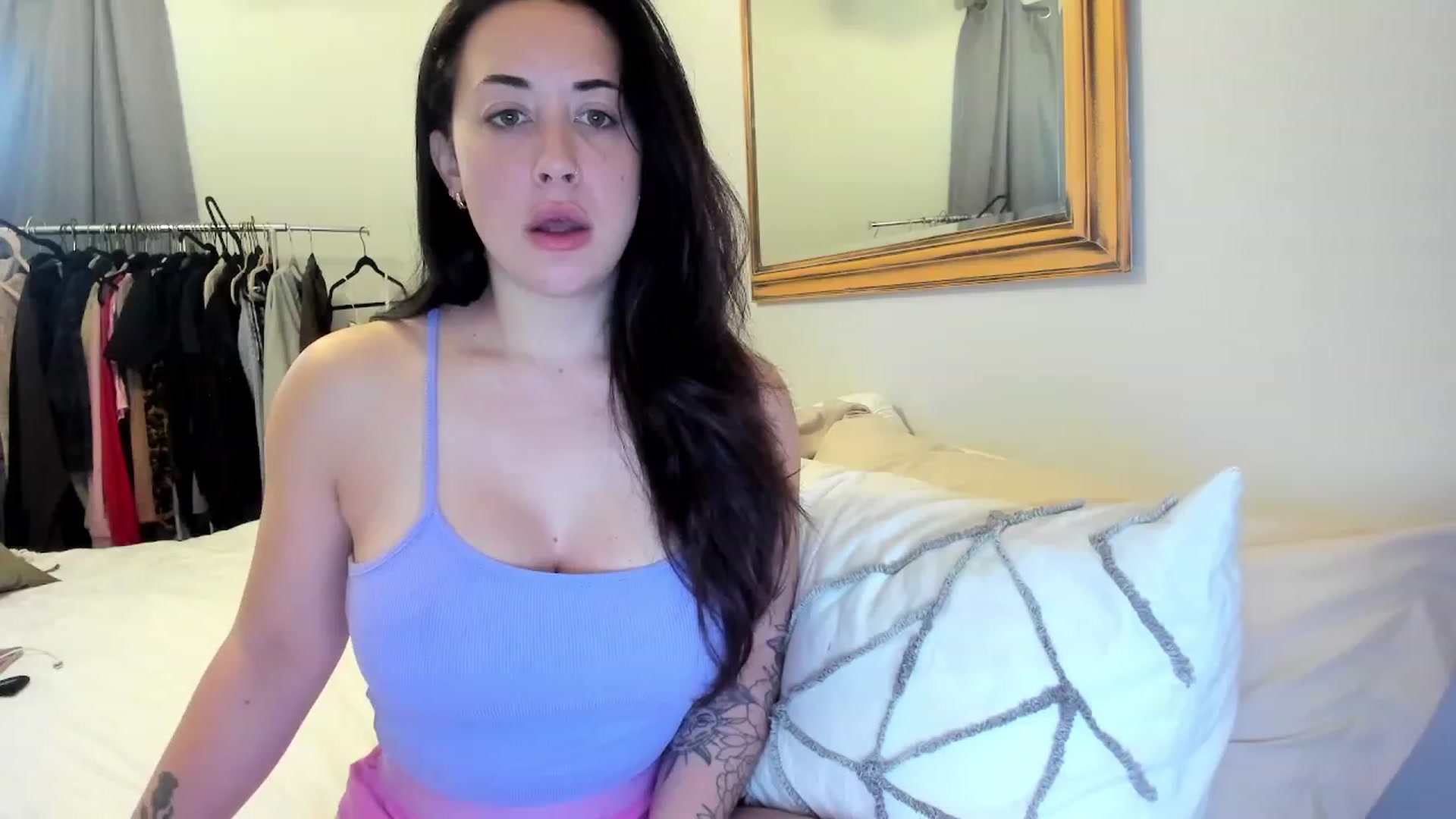 Gallery image thumbnail from EllaCakes's myfreecams stream on, 10/30/2023, 17:30 image 4 of 20