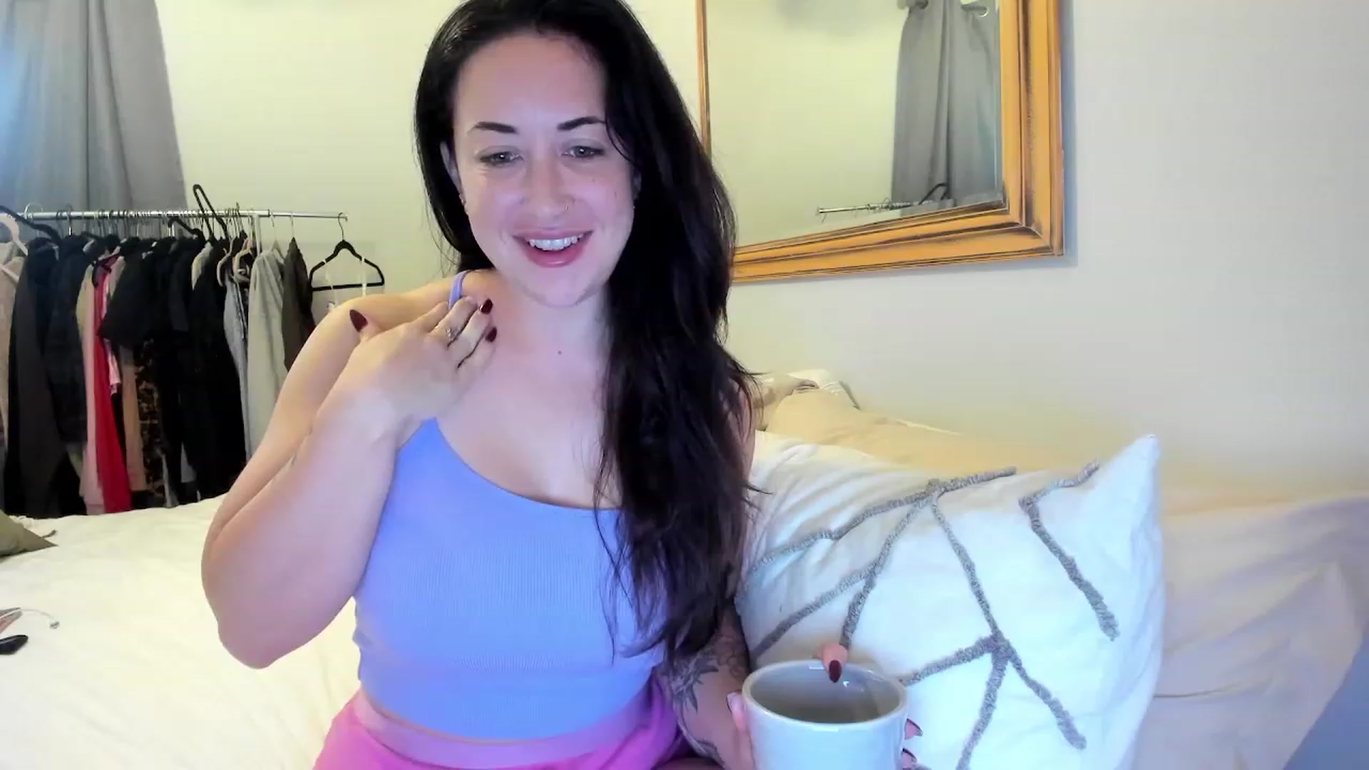 Gallery image thumbnail from EllaCakes's myfreecams stream on, 10/30/2023, 17:30 image 3 of 20