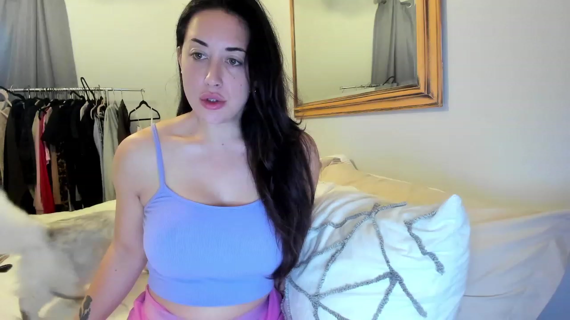 Gallery image thumbnail from EllaCakes's myfreecams stream on, 10/30/2023, 17:30 image 9 of 20