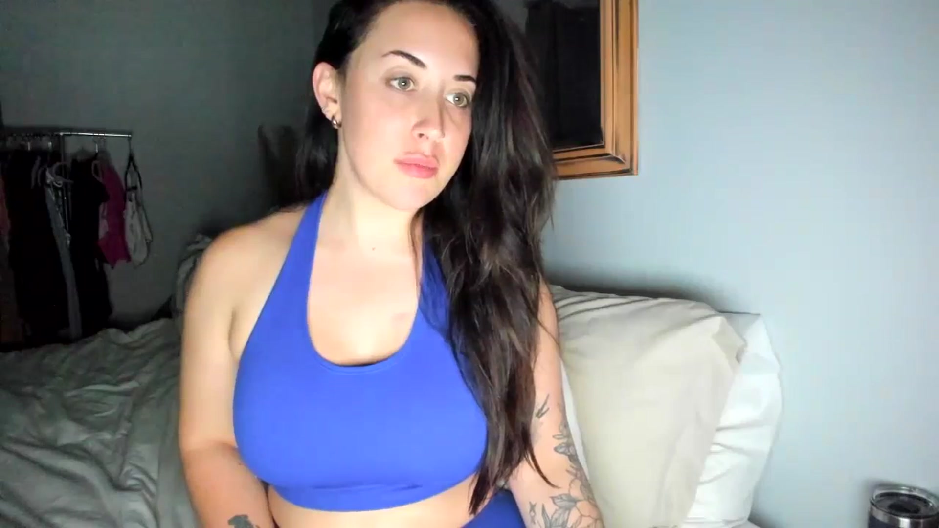 Gallery image thumbnail from EllaCakes's myfreecams stream on, 11/13/2023, 23:05 image 7 of 20