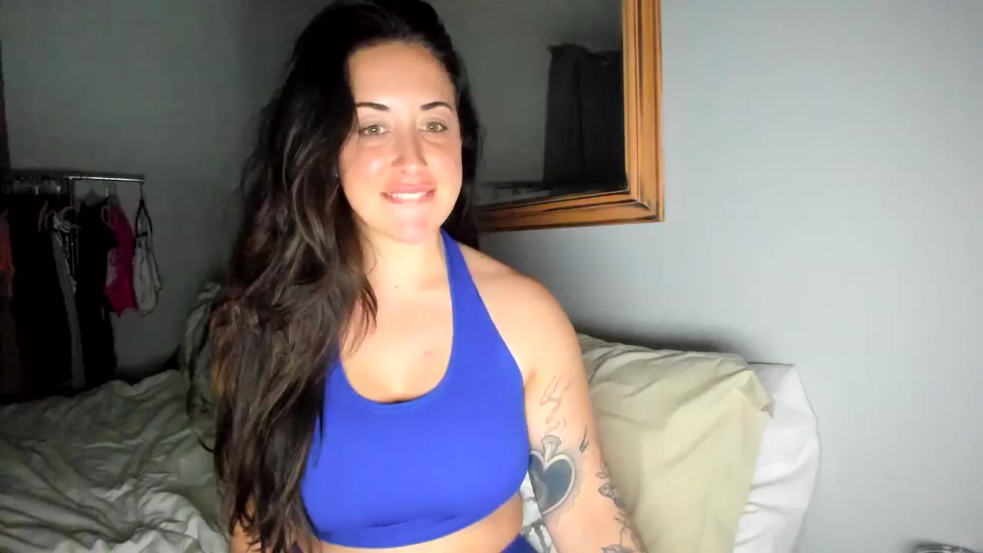 Gallery image thumbnail from EllaCakes's myfreecams stream on, 11/13/2023, 23:05 image 10 of 20