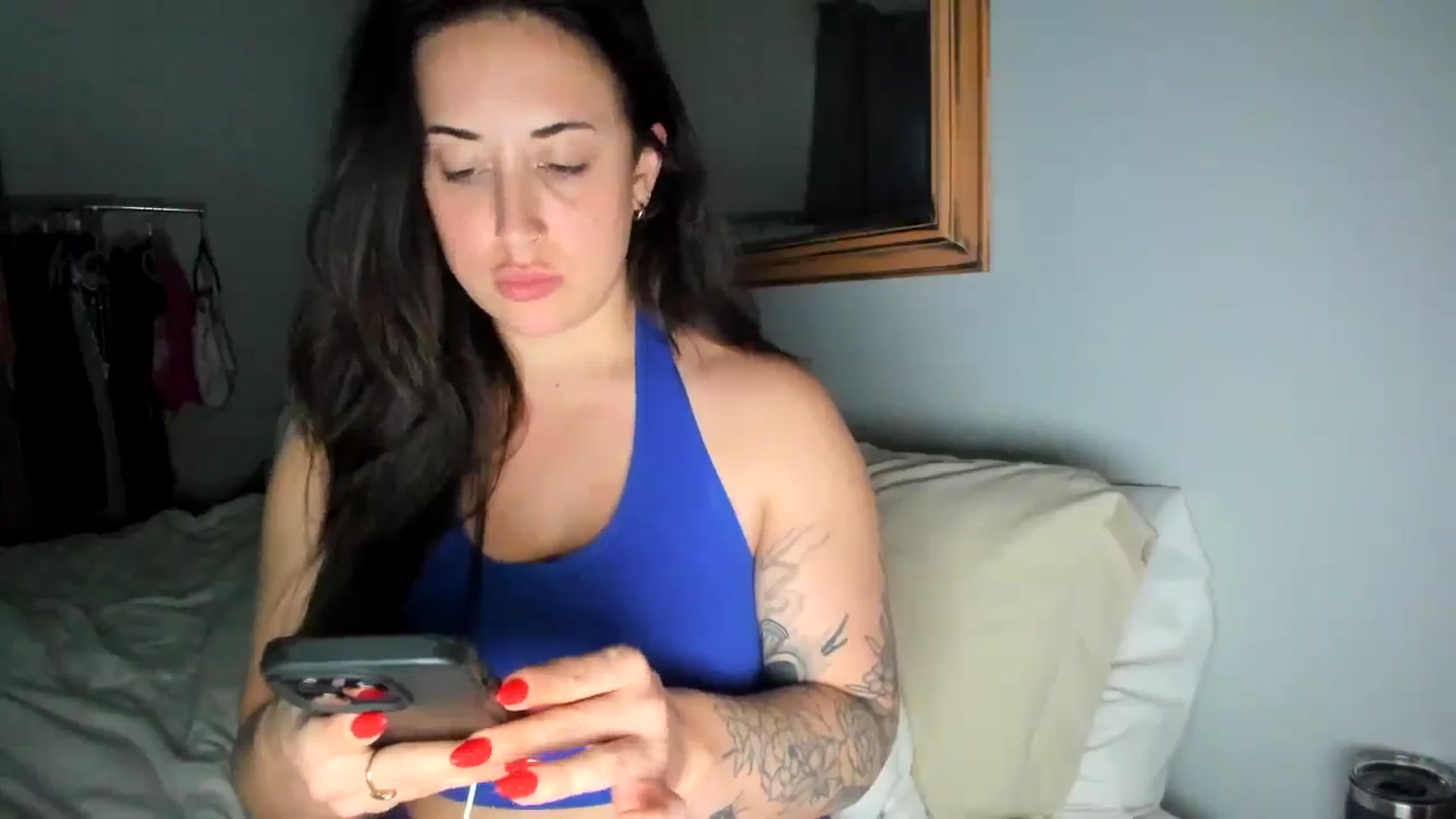 Gallery image thumbnail from EllaCakes's myfreecams stream on, 11/13/2023, 23:05 image 2 of 20